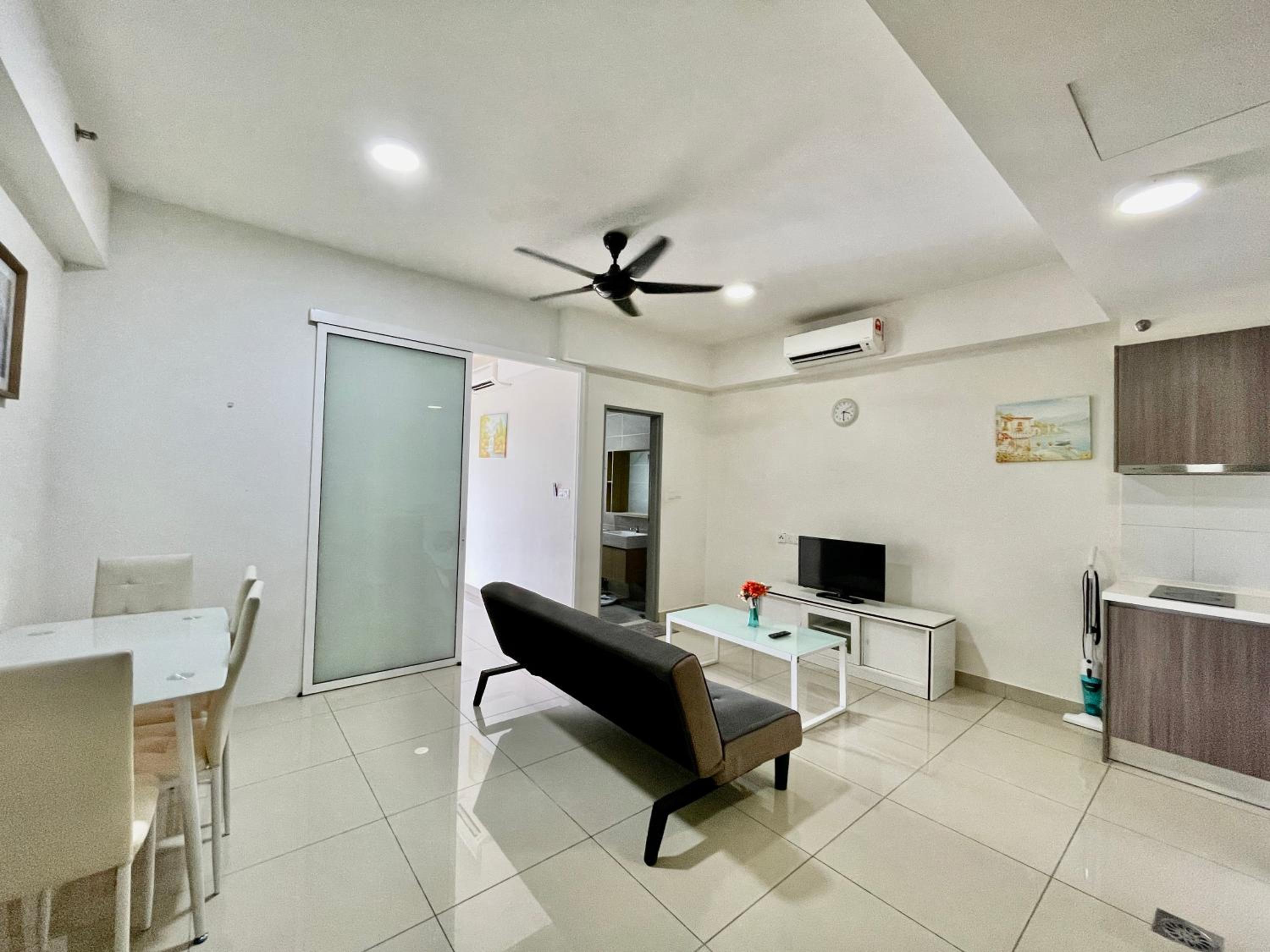 Hyve Comfortable Home