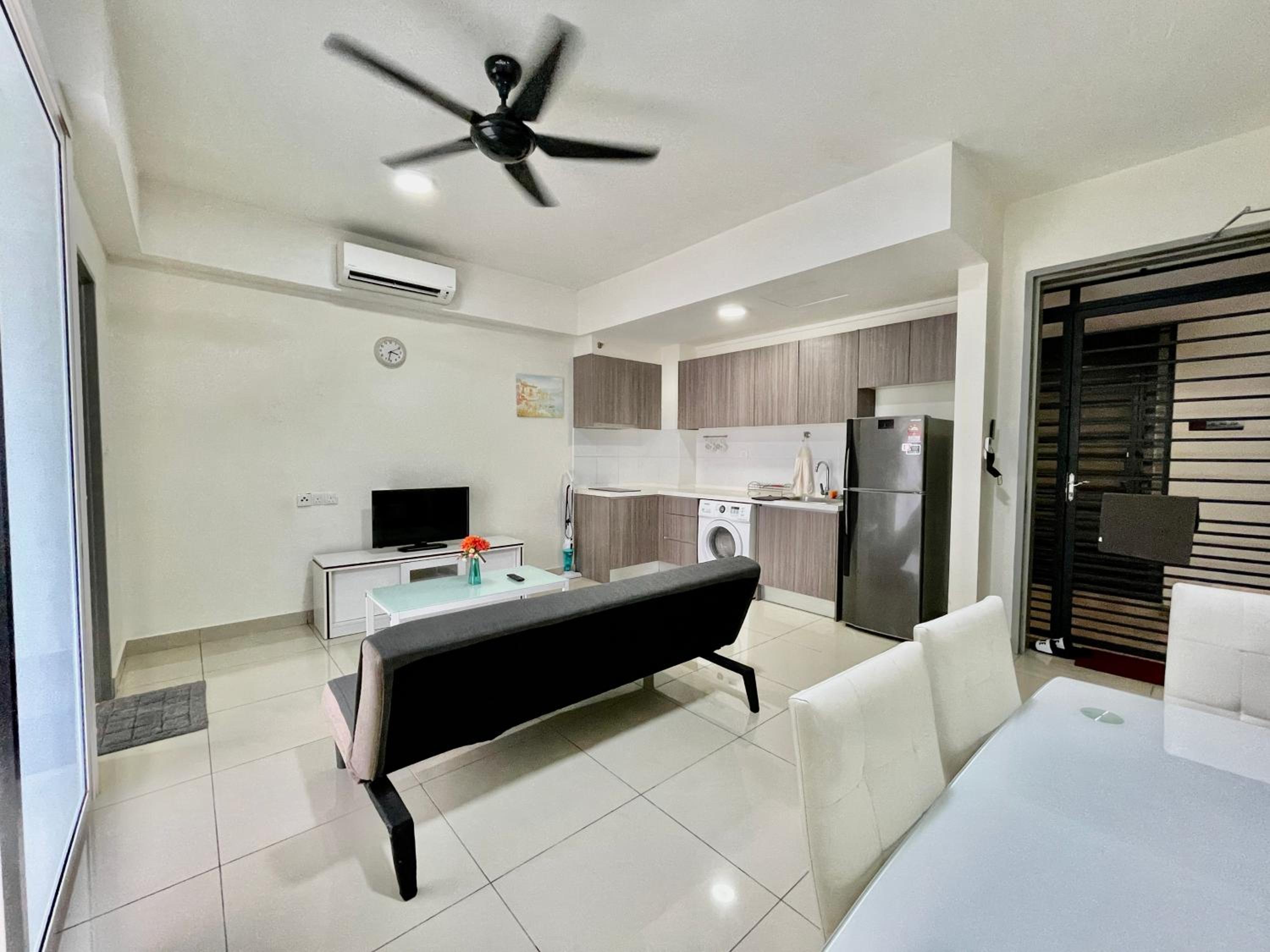 Hyve Comfortable Home