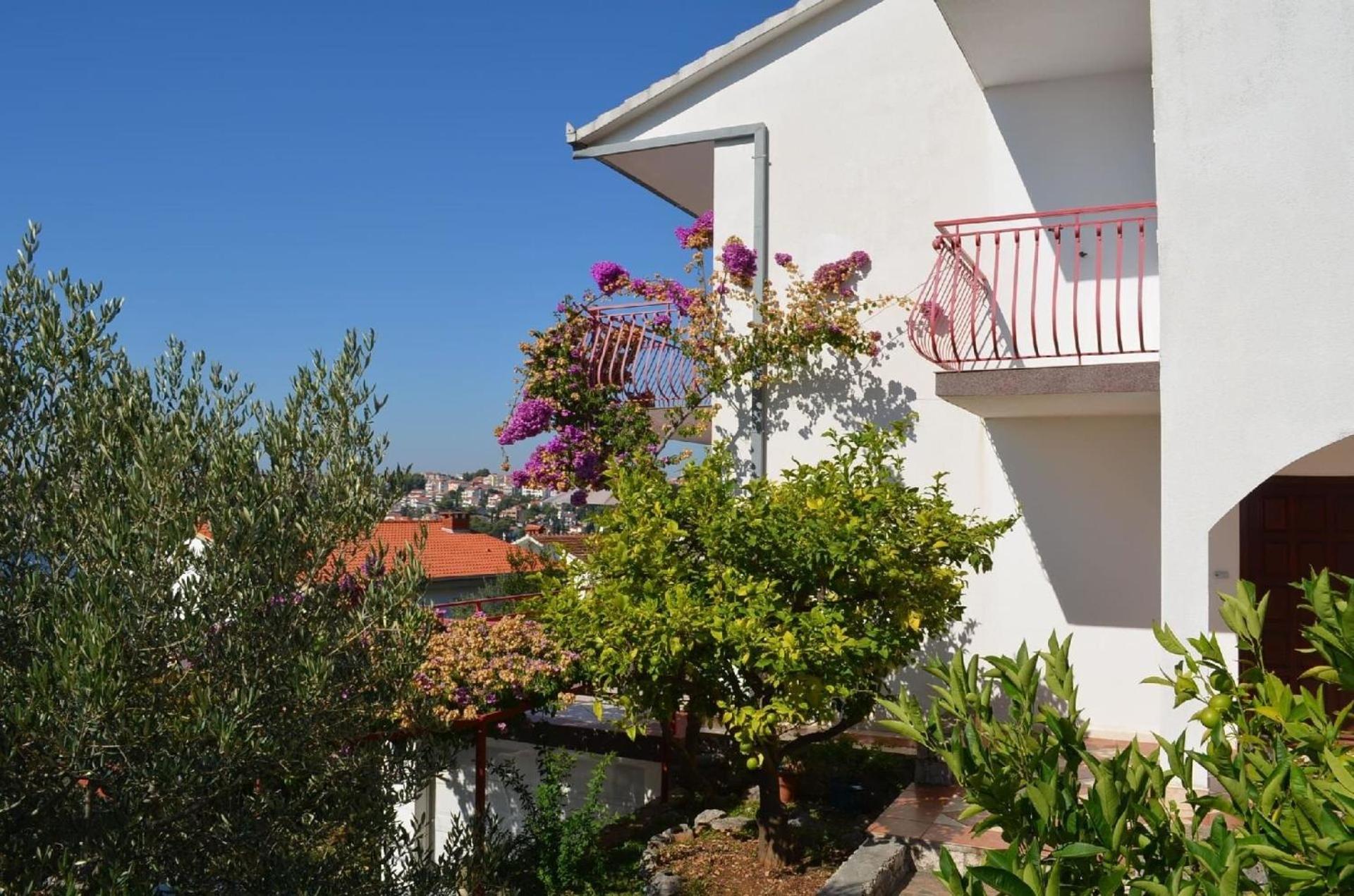 Villa Prana mit großer Terrasse und Meerblick view 4