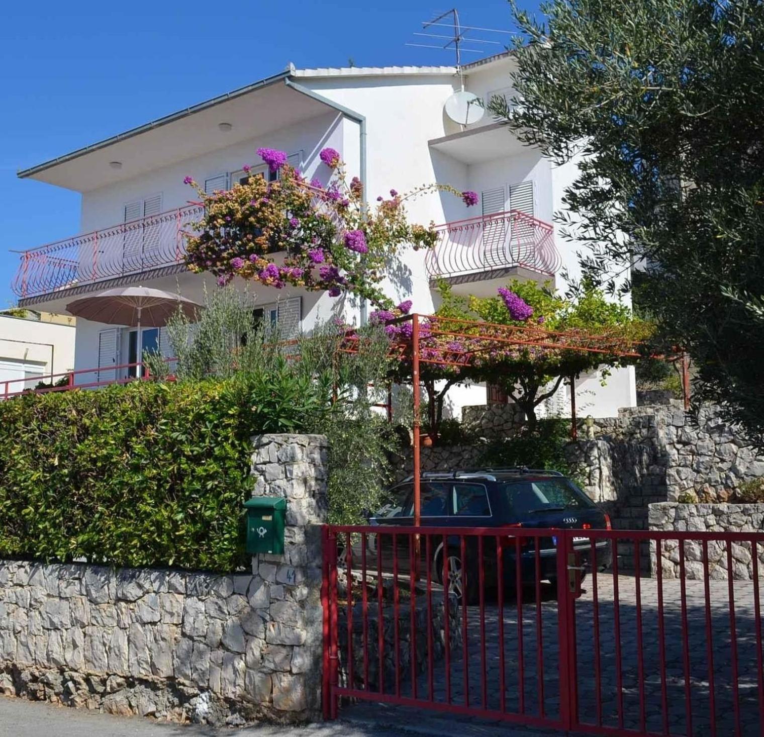 Villa Prana mit großer Terrasse und Meerblick view 3