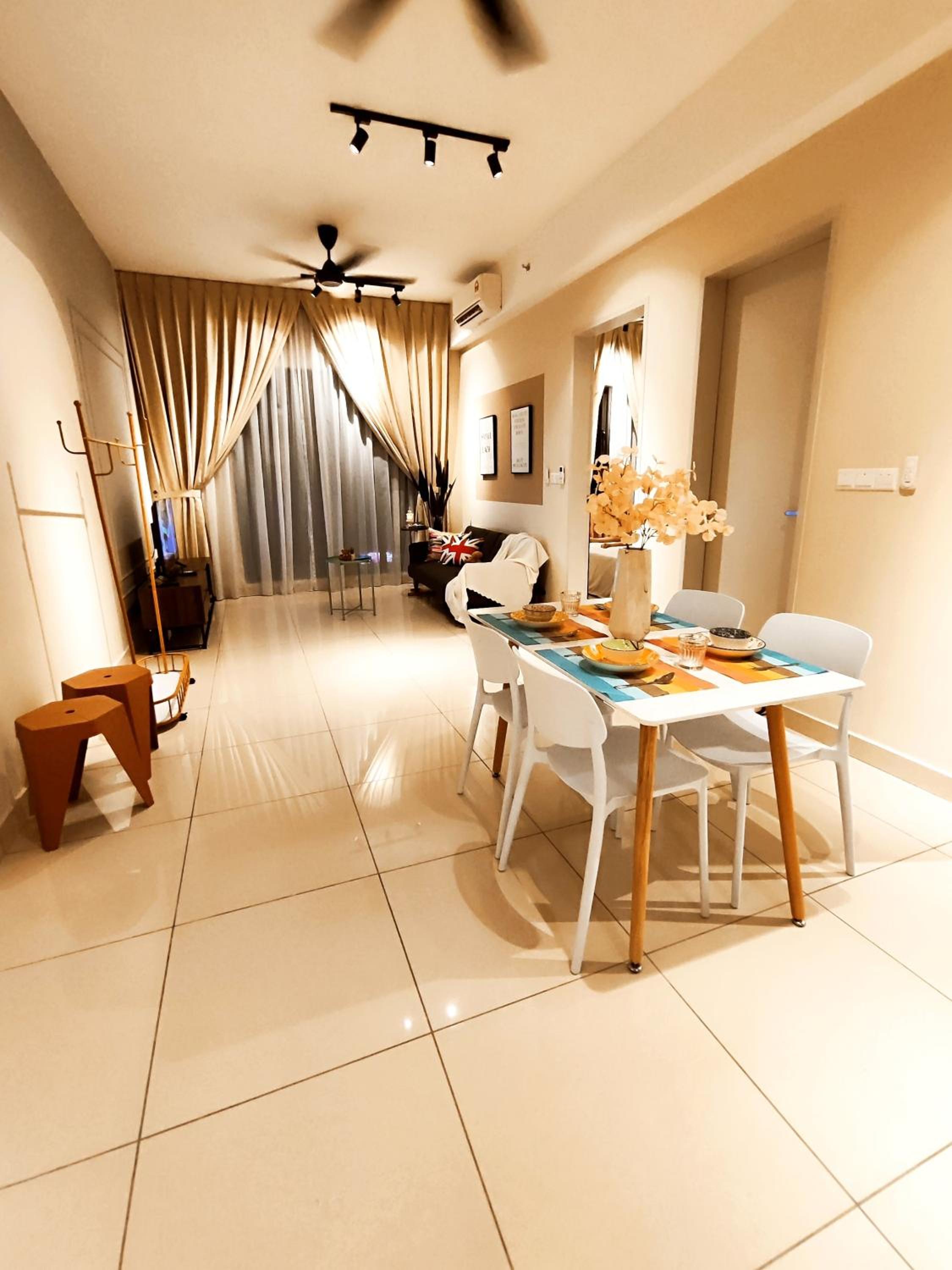 TRION KL Cozy 2R1B TVnGame Box