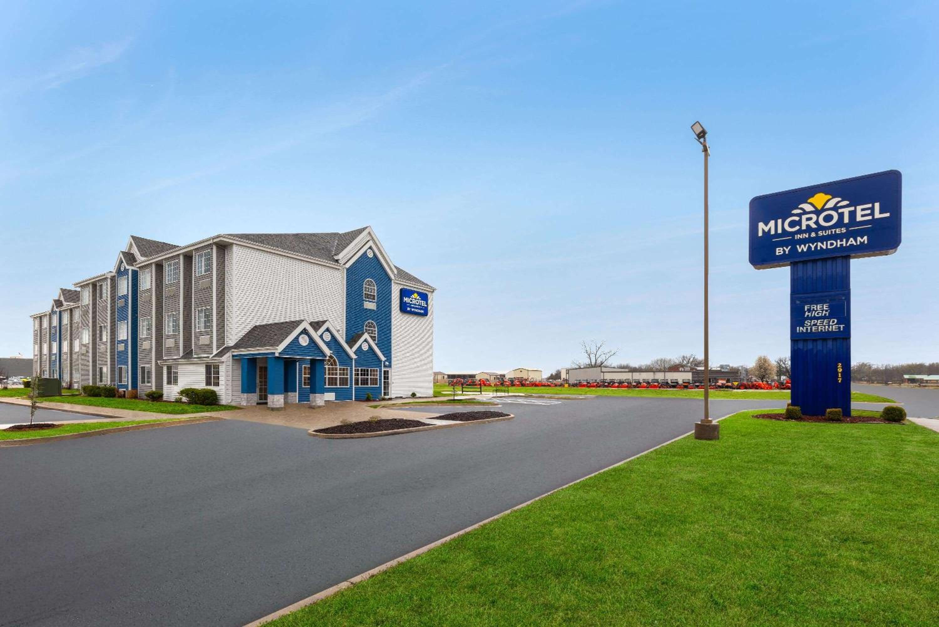 Microtel Inn and Suites Independence view 2