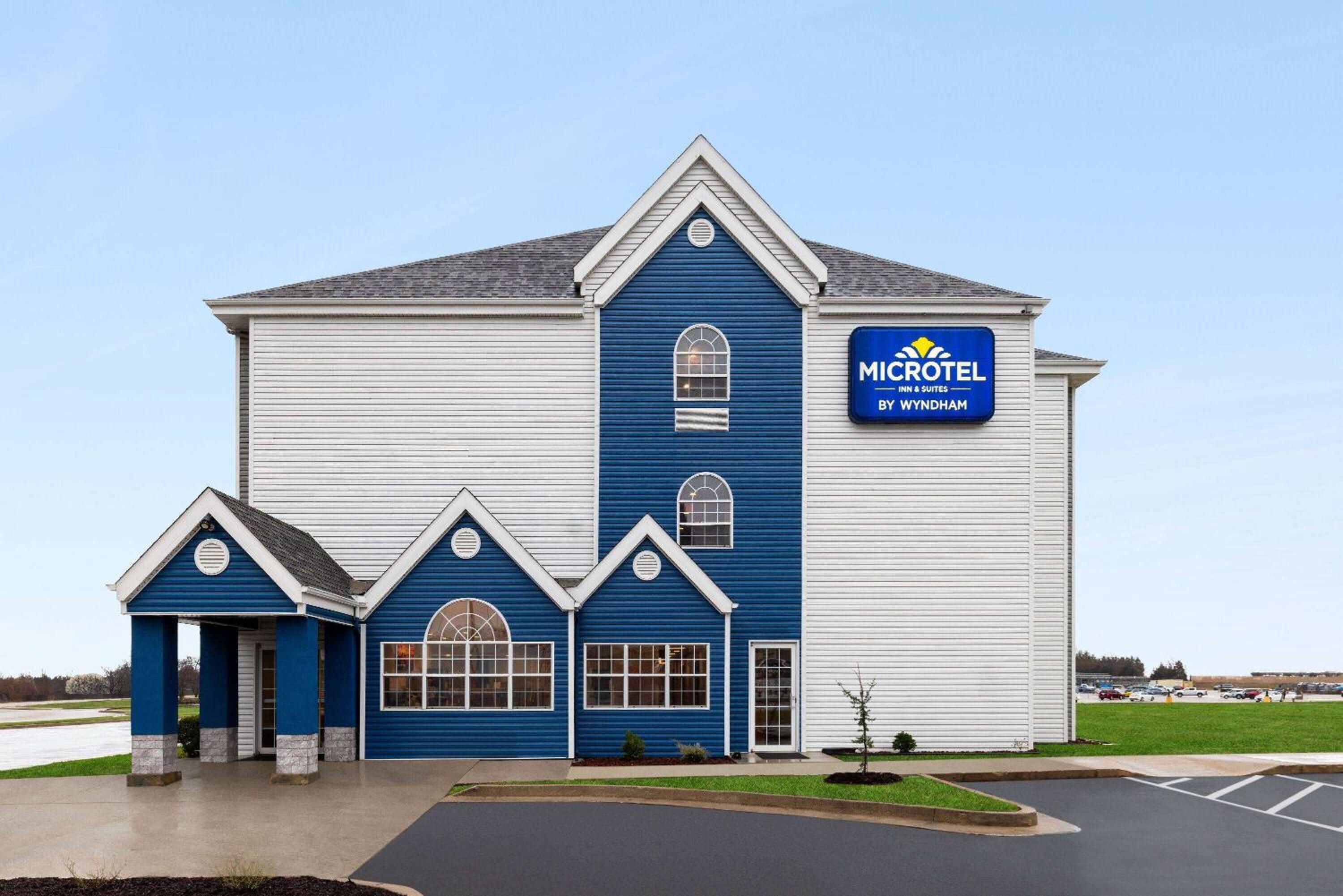 Microtel Inn and Suites Independence view 3