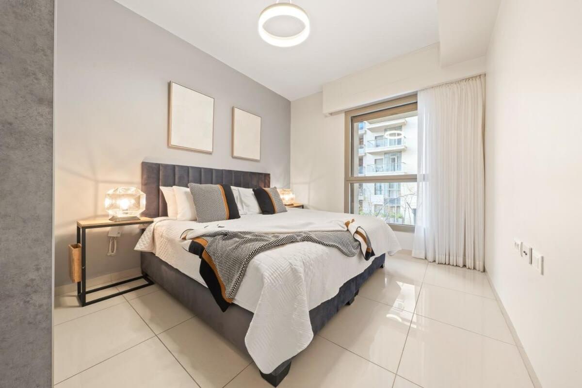 Modern & Comfortable 1-Bedroom Oasis with Luxury Amenities view 2