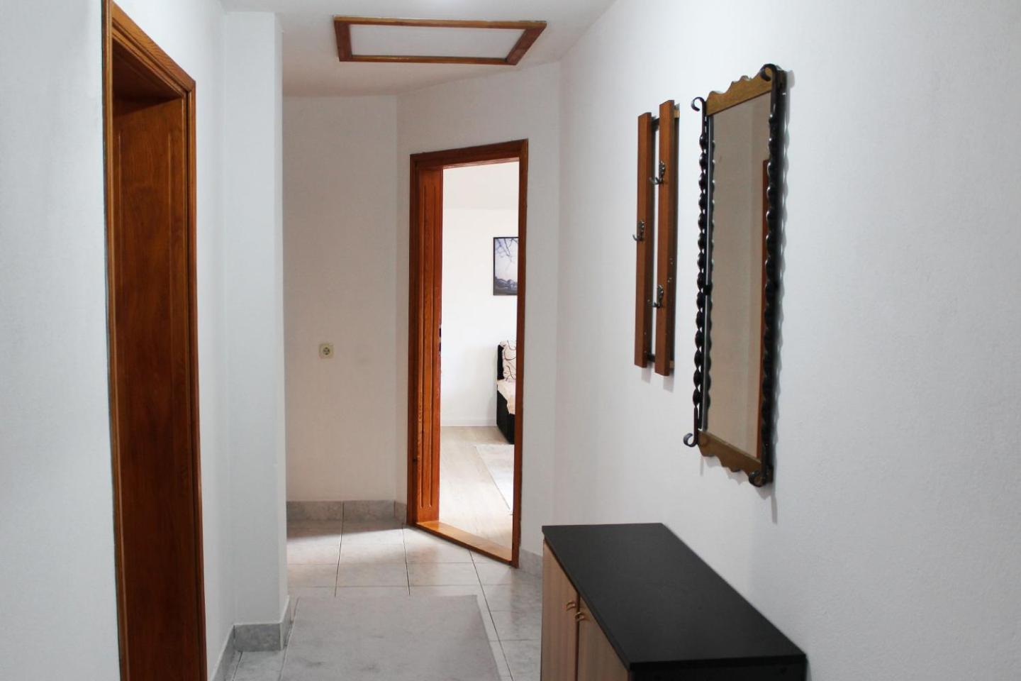 Farah Apartment