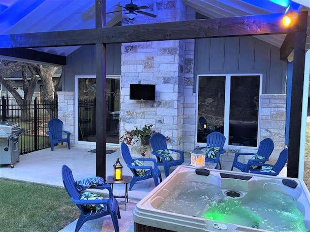 Private Lake Travis home with hot tub amenities - Property Image 49