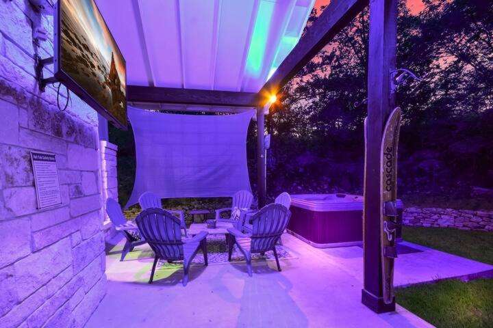 Private Lake Travis home with hot tub amenities - Property Image 58