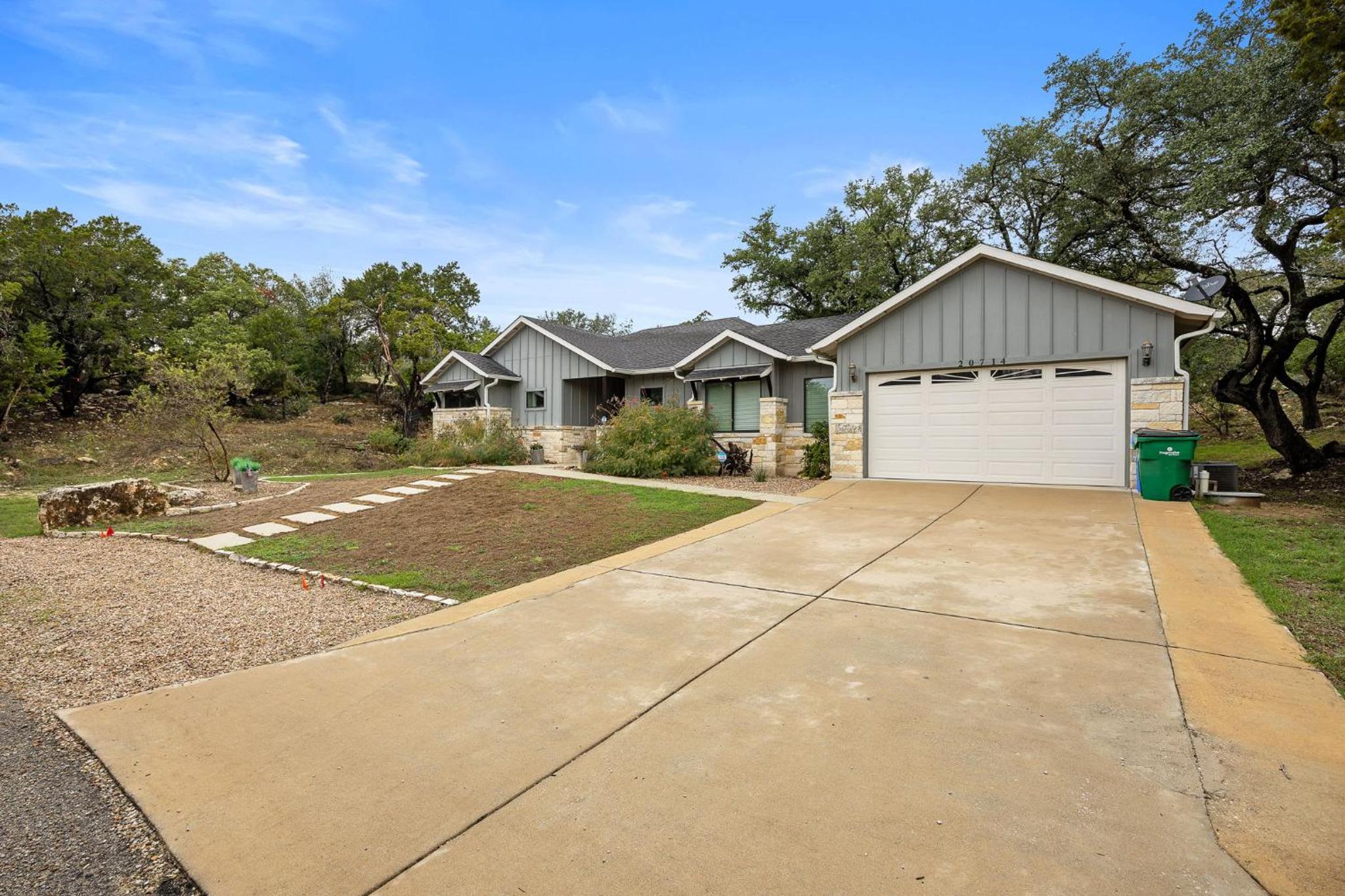 Private Lake Travis home with hot tub amenities - Property Image 6