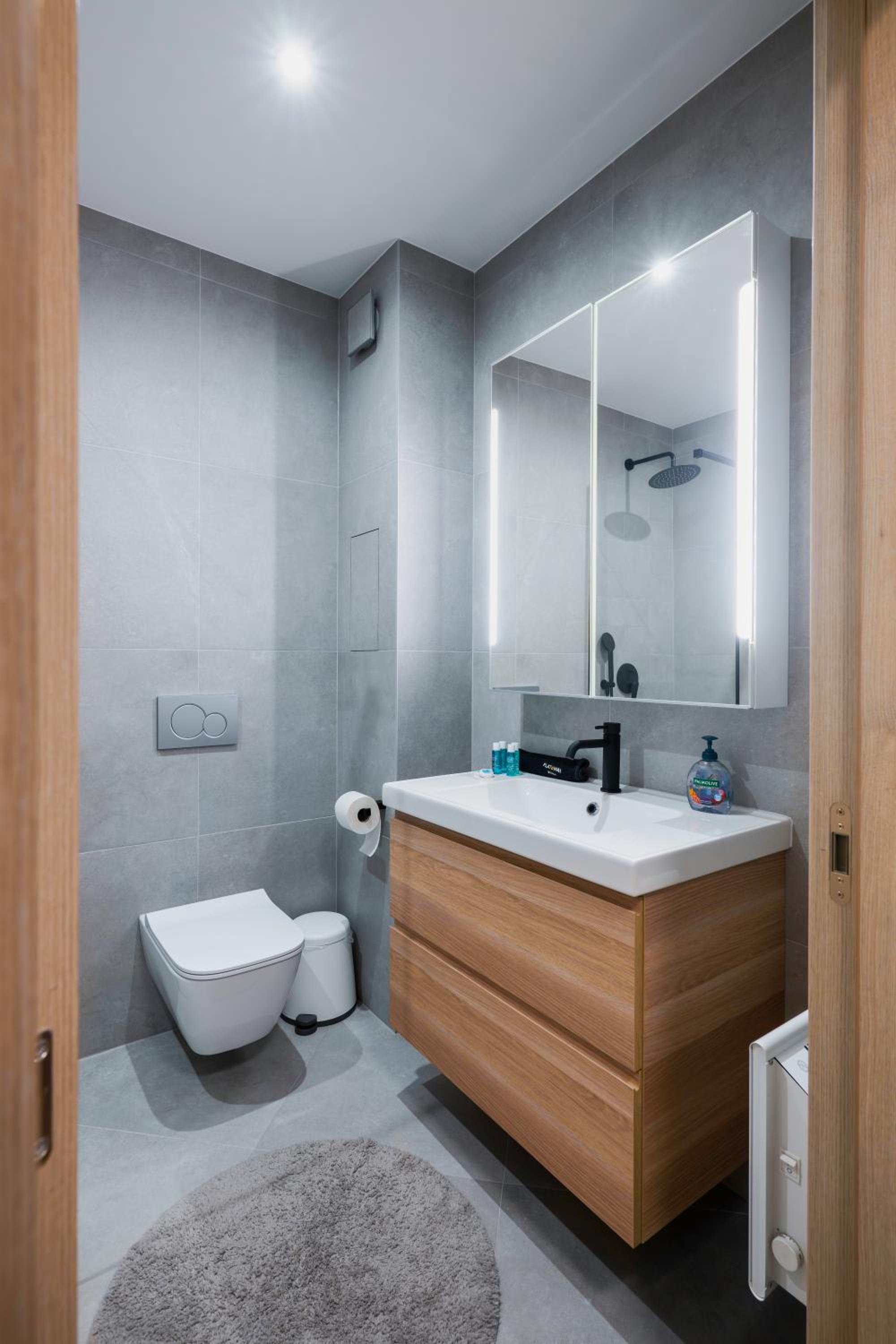 Modern and Central 1BD Flat with Balcony by Flat Mаnager