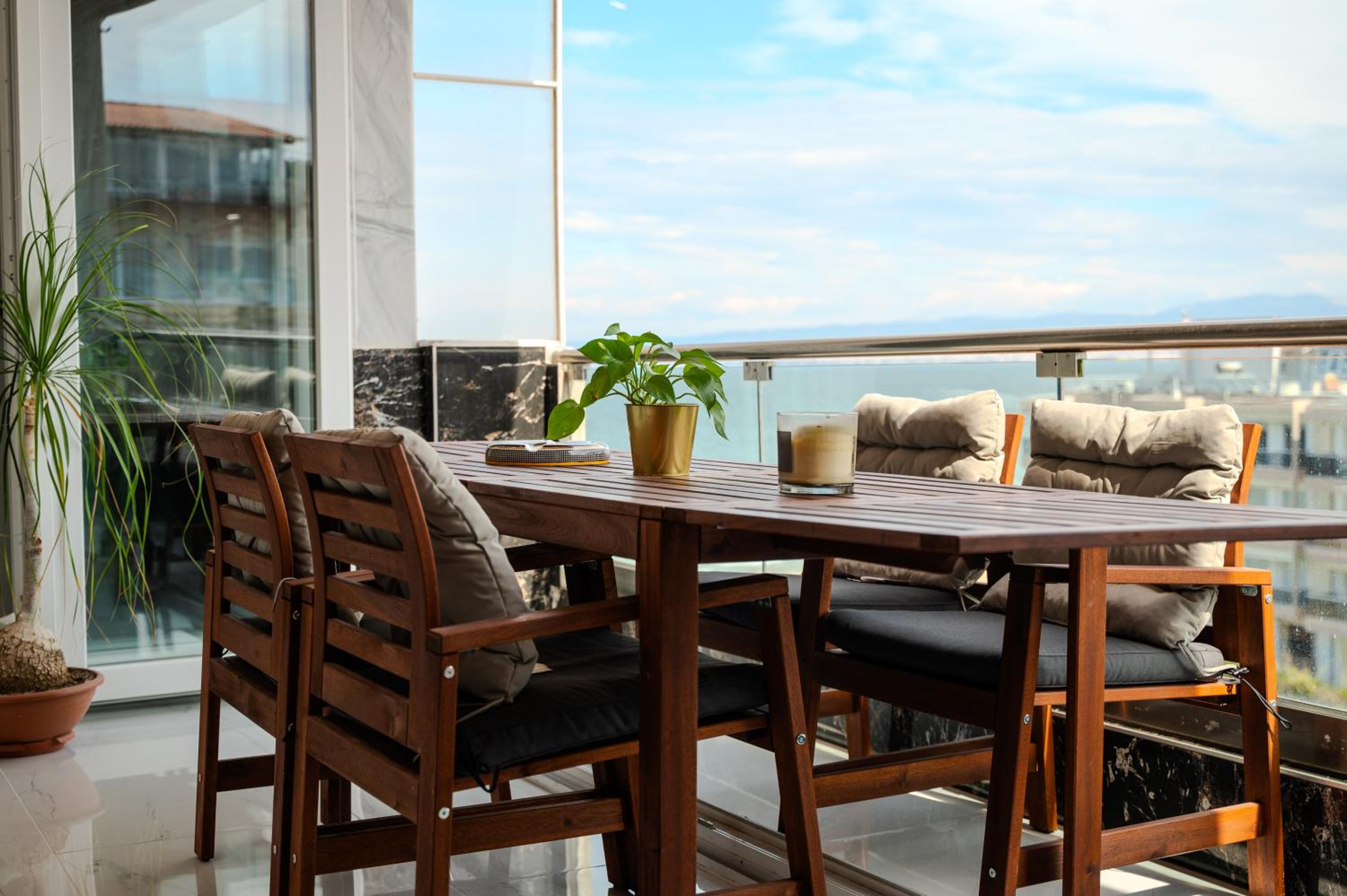 balance & terrace