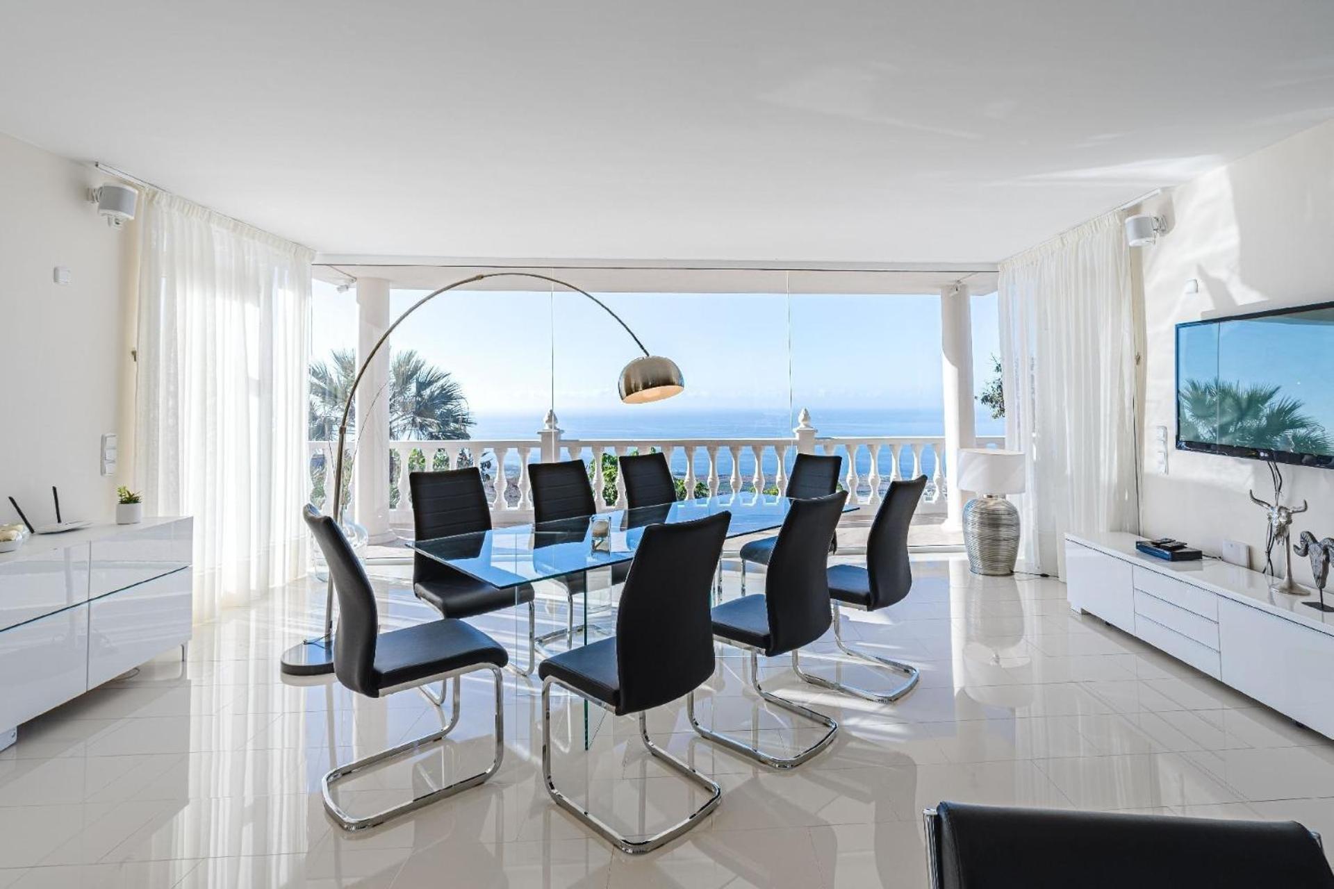 Luxusvilla Mit Fantastischem Meerblick