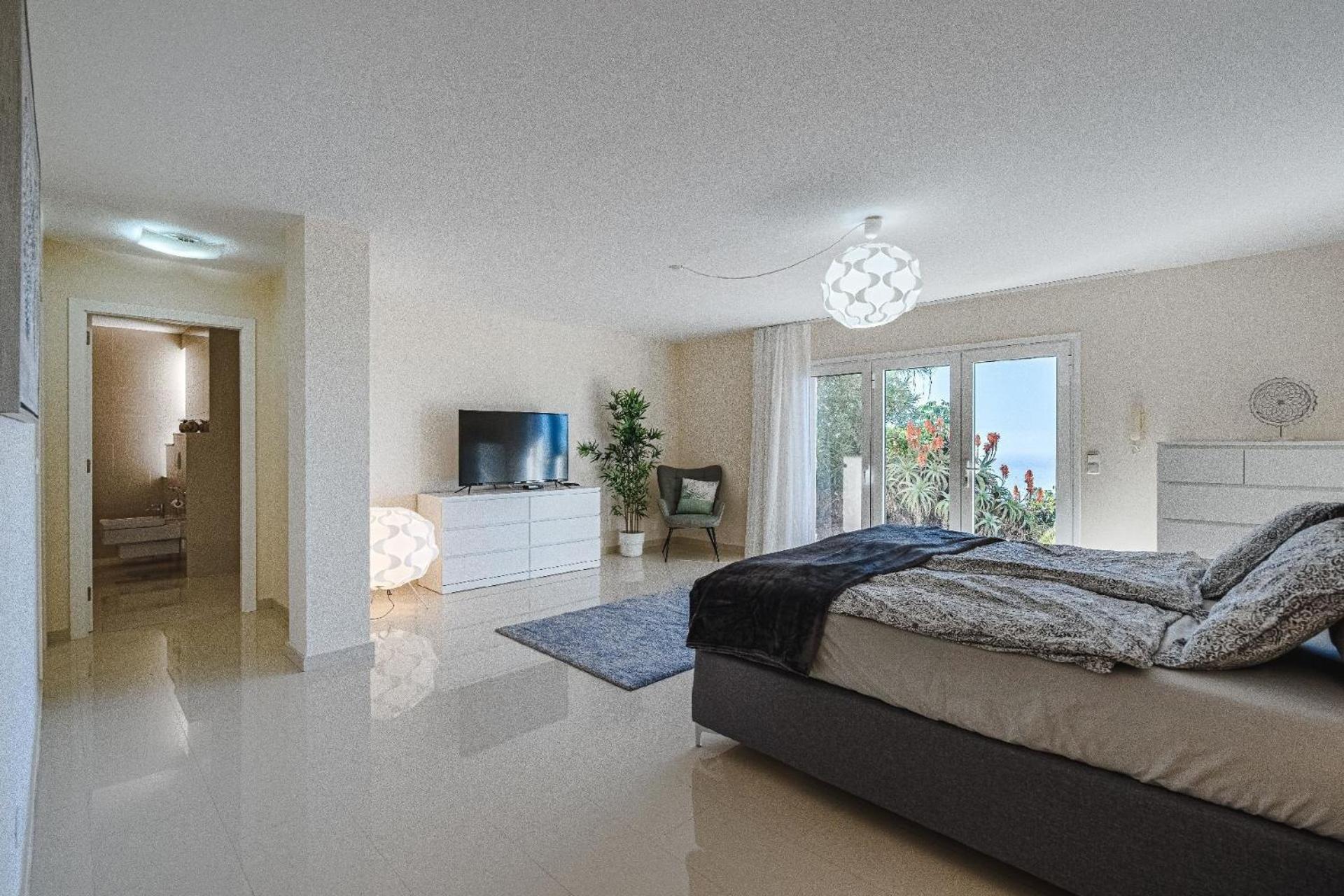Luxusvilla Mit Fantastischem Meerblick
