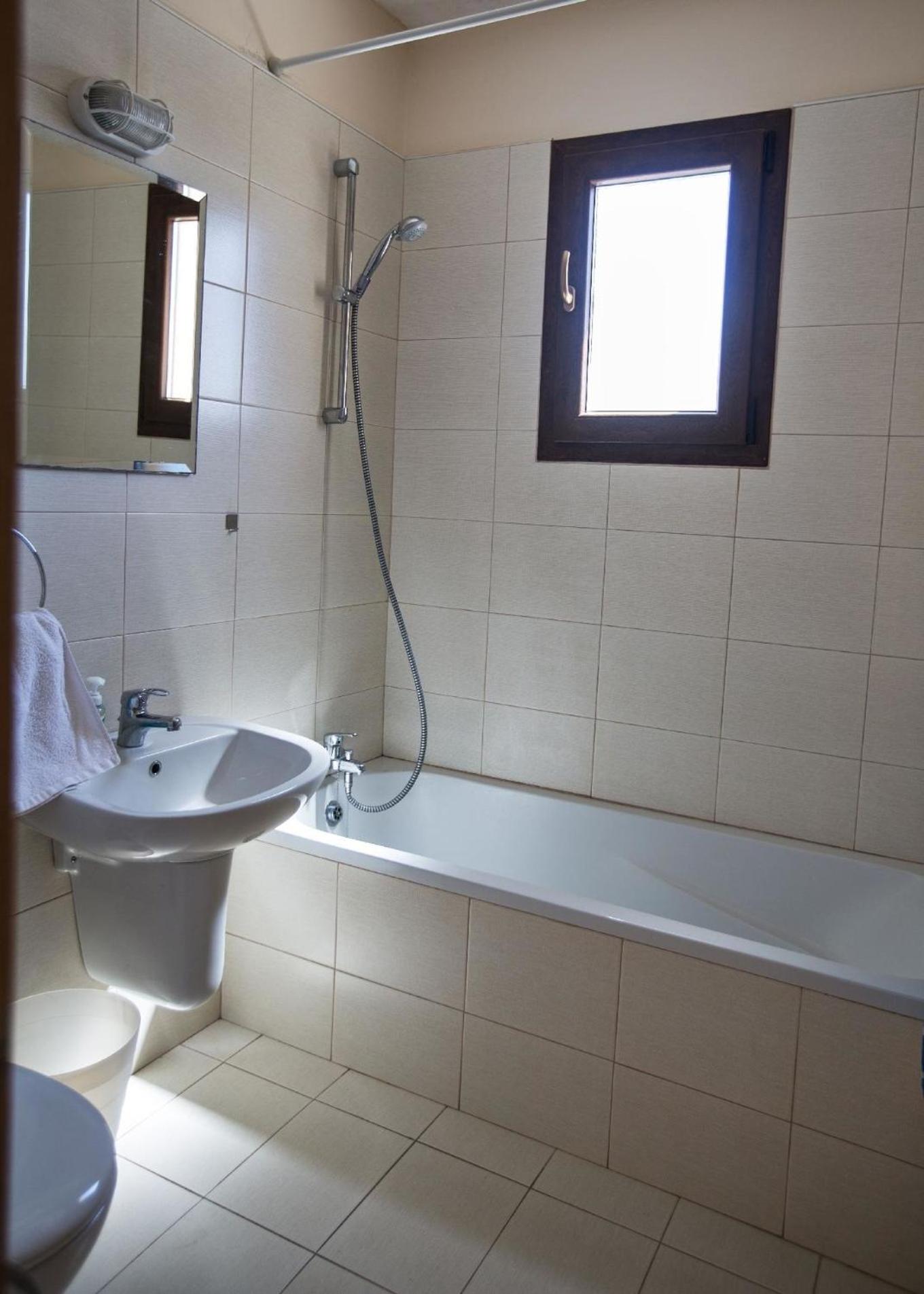 Ferienwohnung für 3 Personen ca 1 qm in Agia Napa, Südküste von Zypern