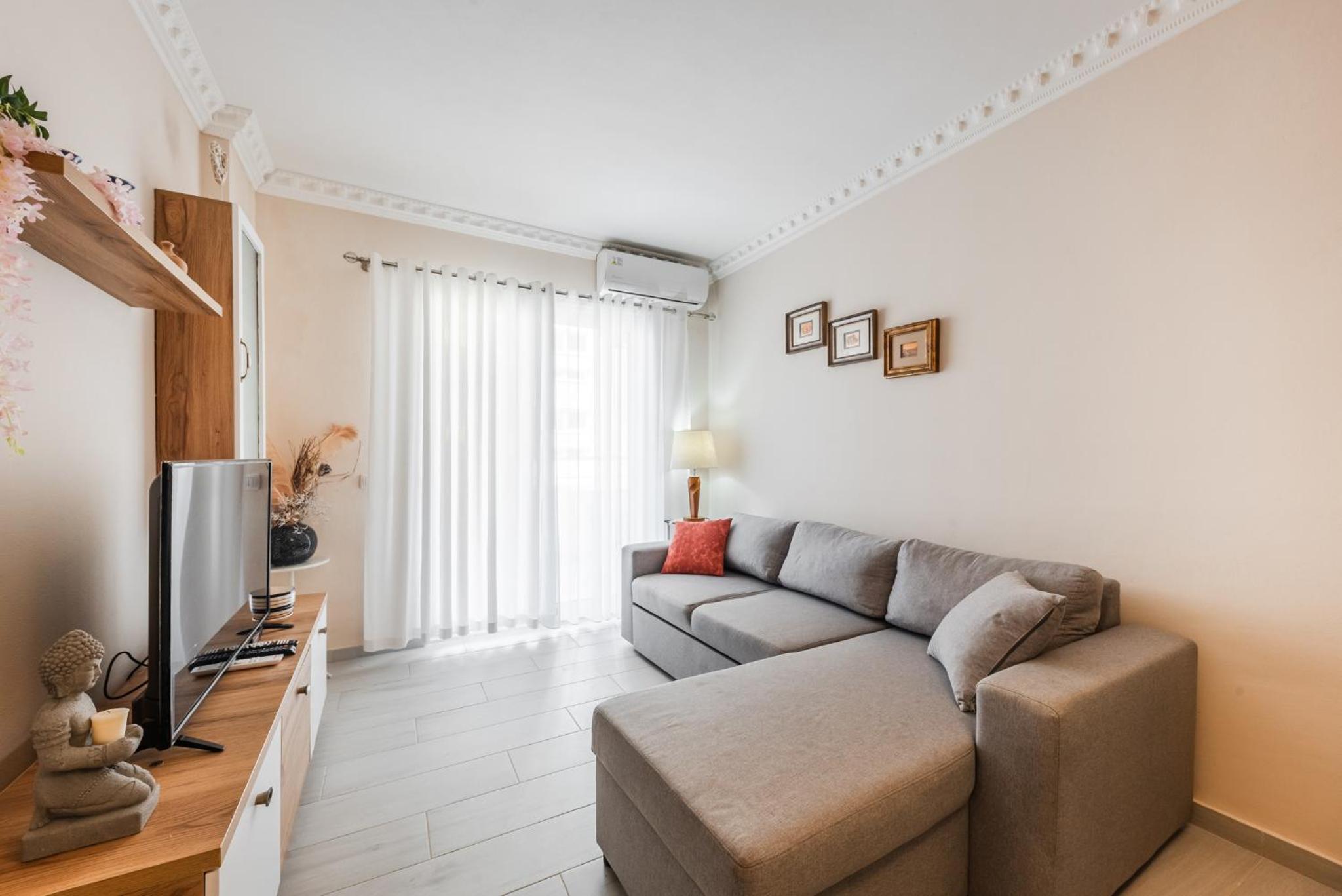 Helia's Cozy Apartment Qerret