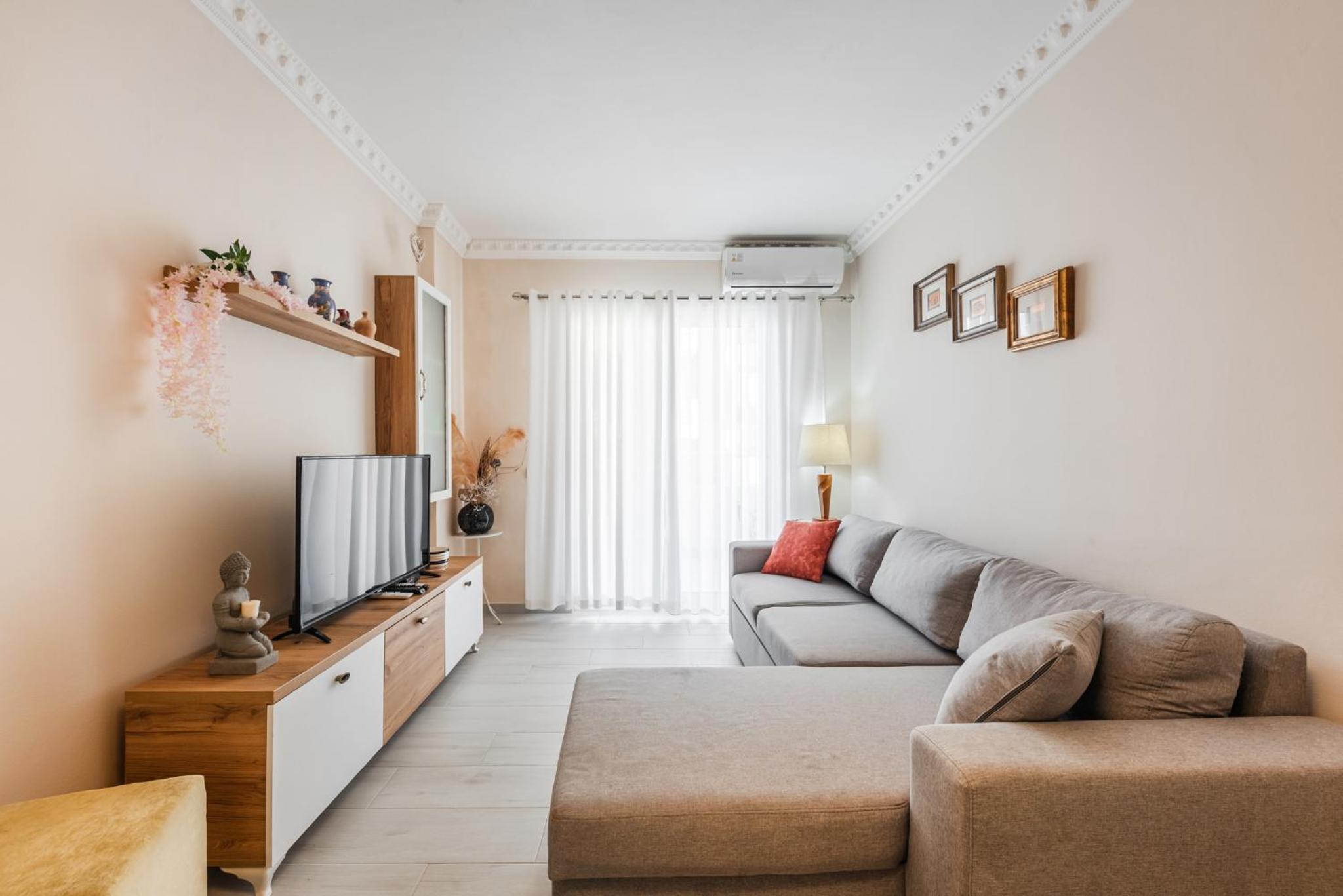 Helia's Cozy Apartment Qerret