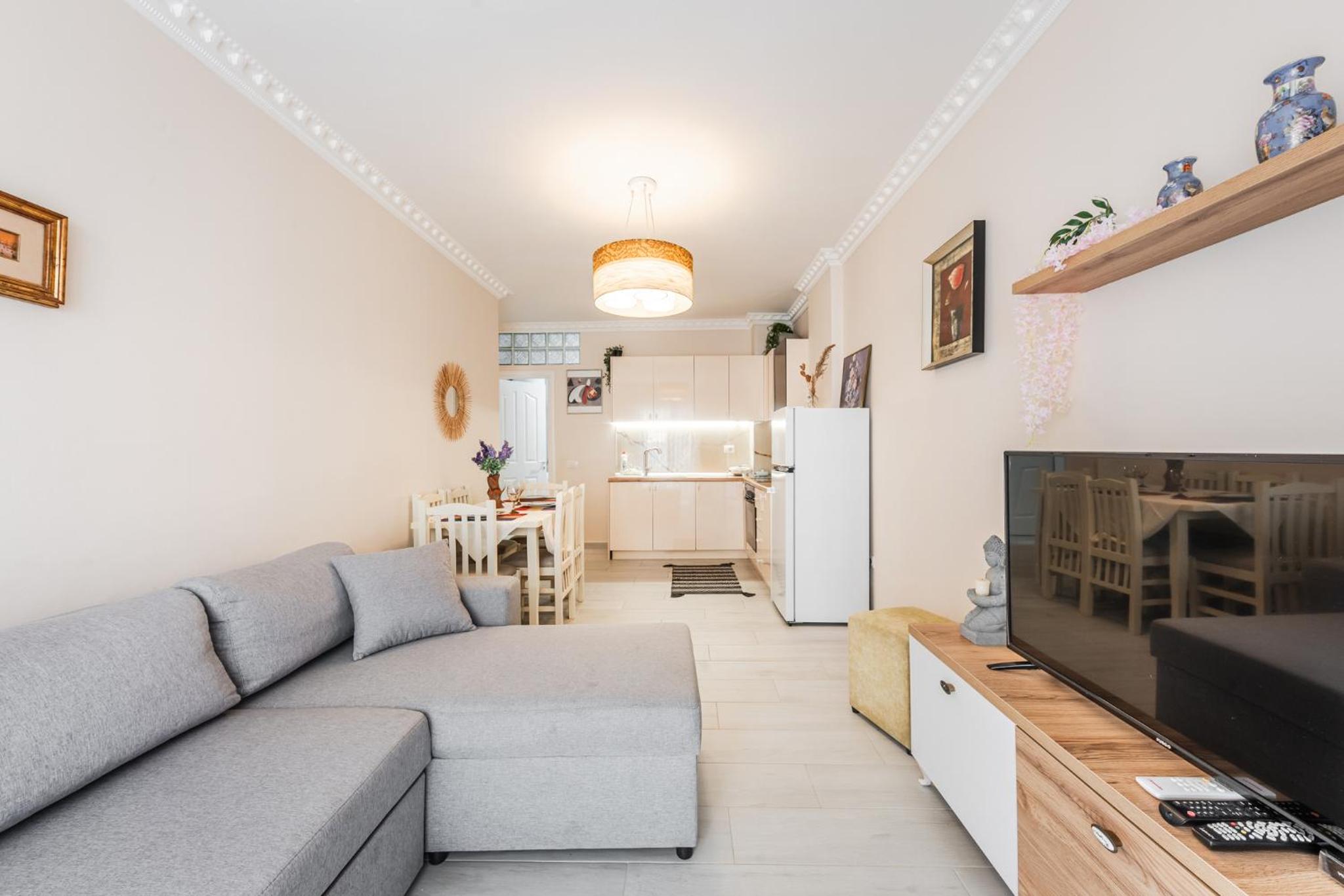 Helia's Cozy Apartment Qerret