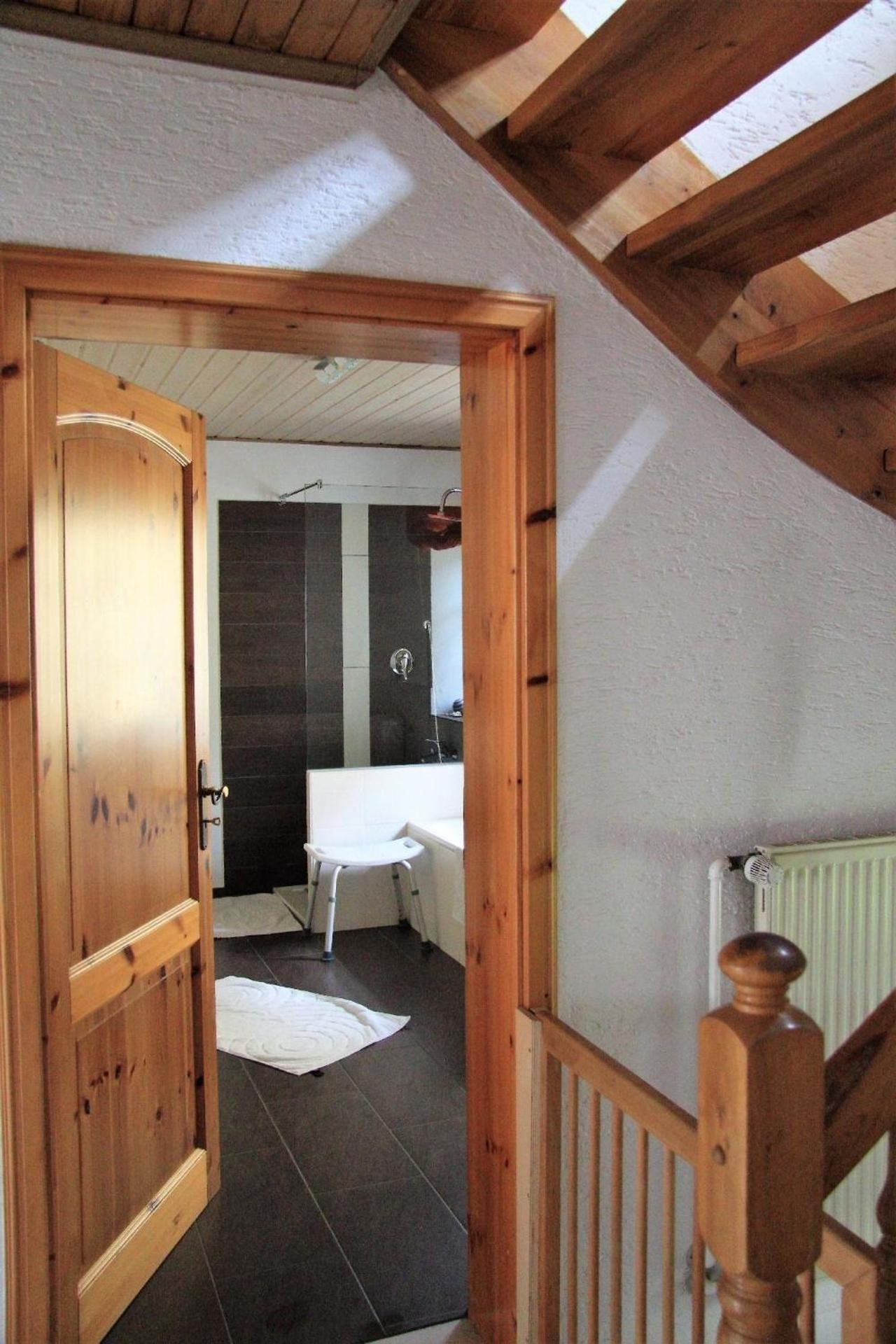 Jut Stuff - Familienfreundliche Wohnung in Rommersheim mit großem Garten