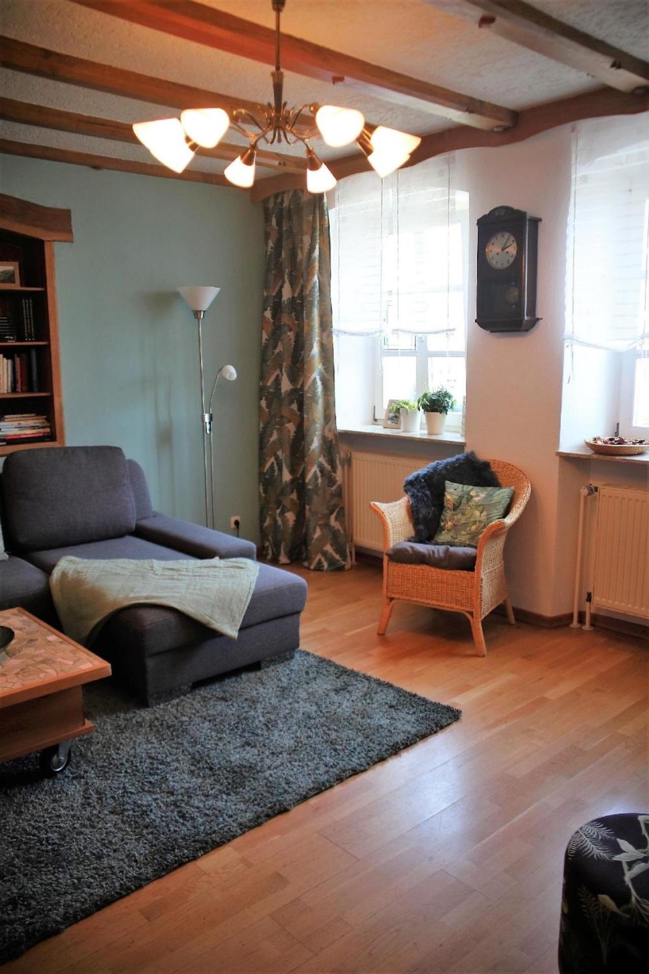 Jut Stuff - Familienfreundliche Wohnung in Rommersheim mit großem Garten