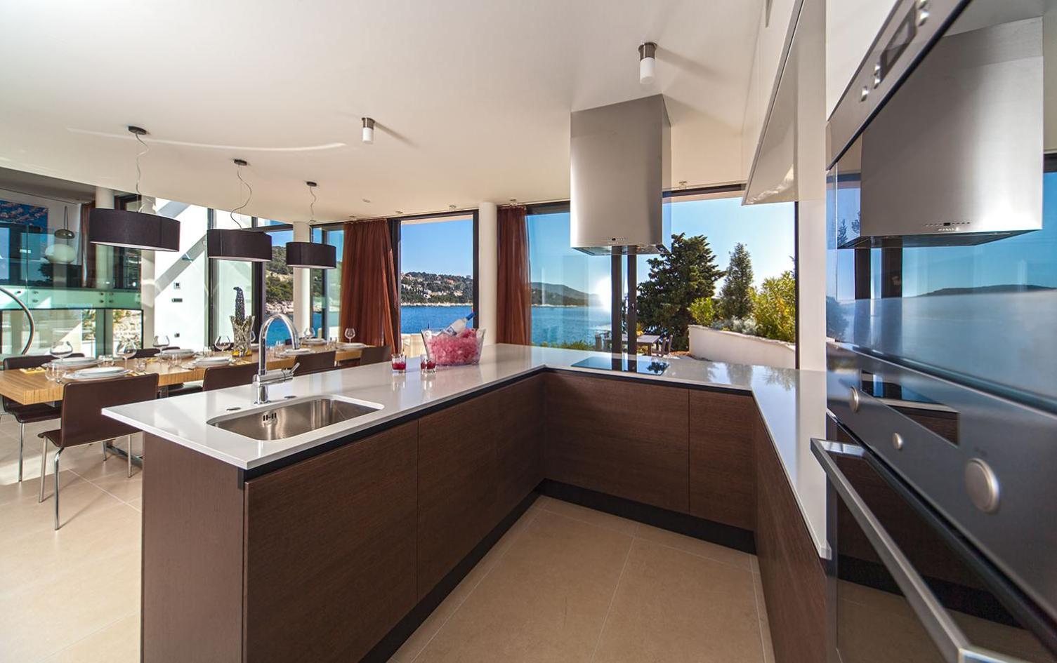 Golden Rays Luxury Villas & Apartments