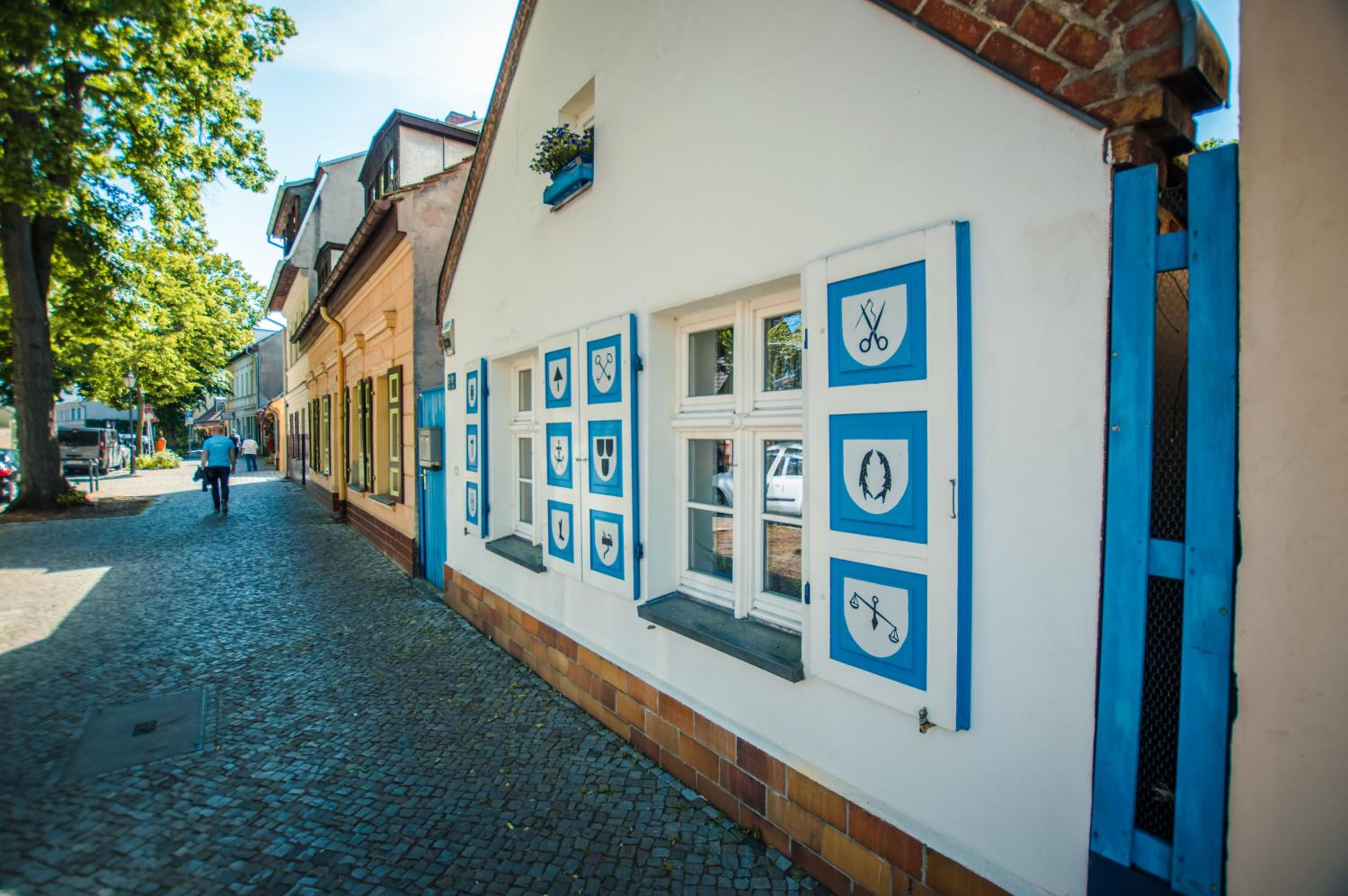 NeoHostel
