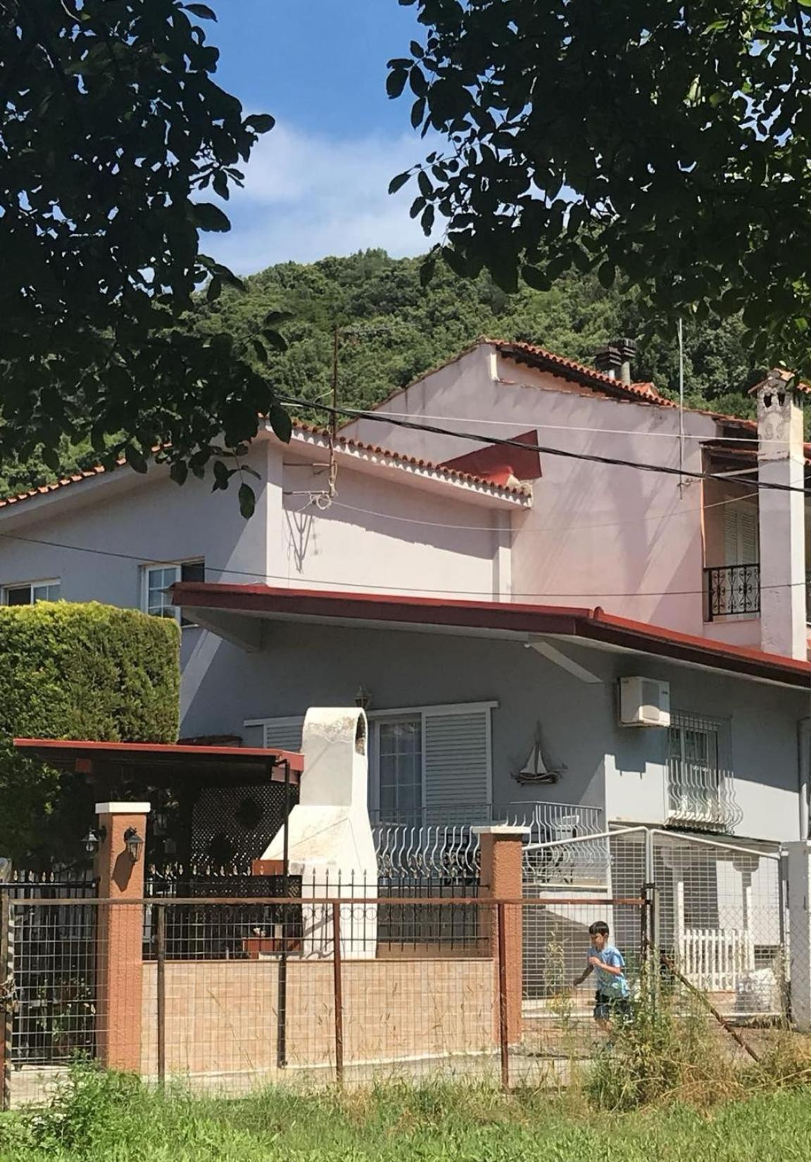 Anna's House view 4