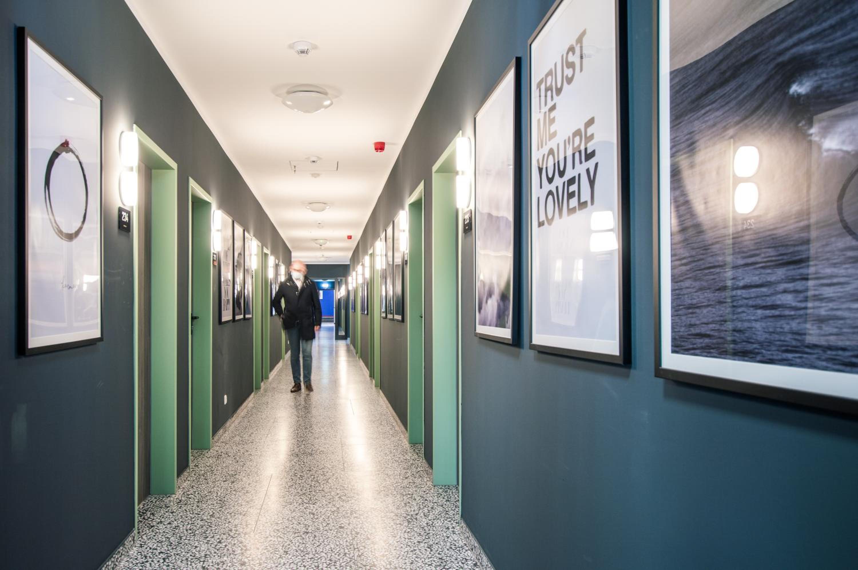 NeoHostel