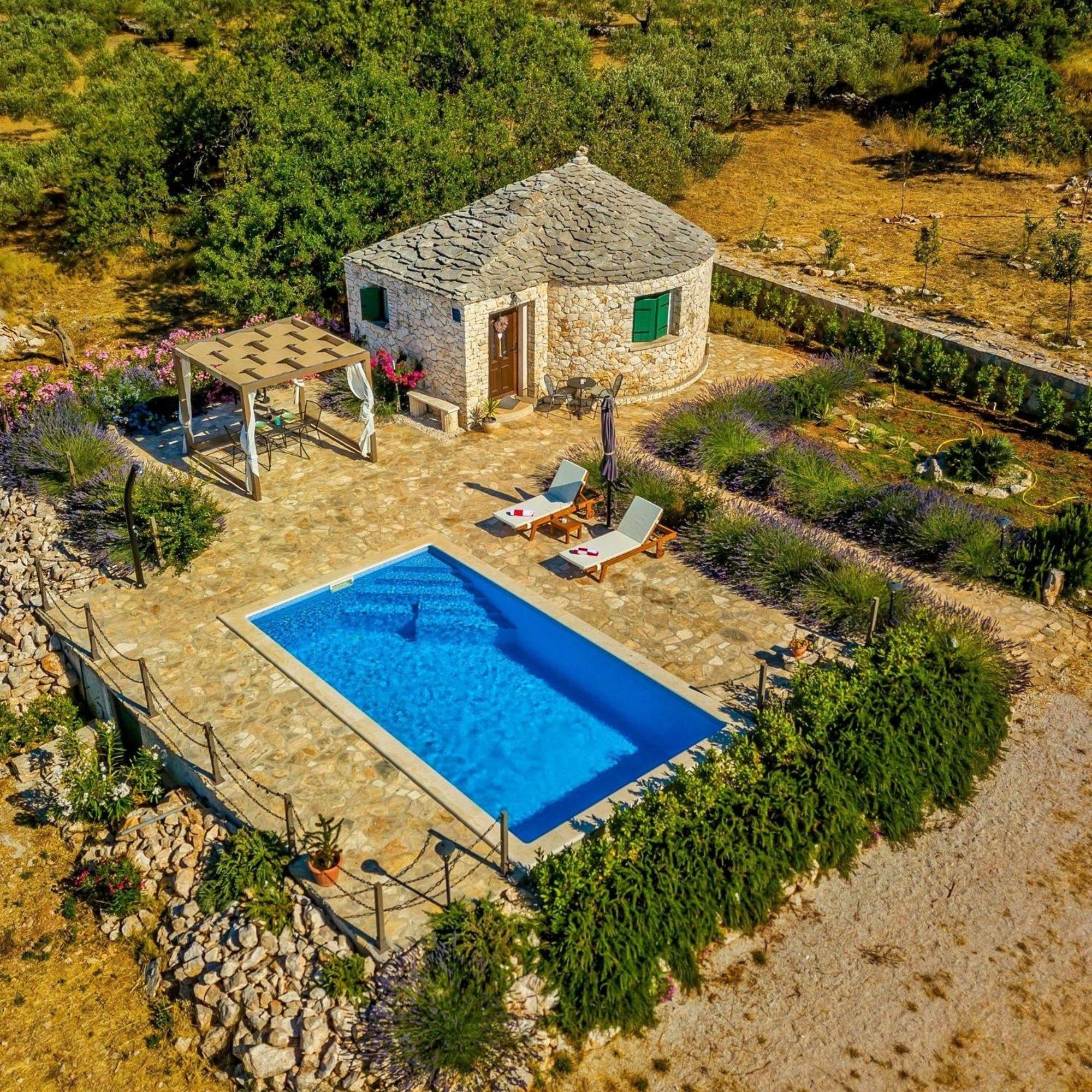 Ferienhaus mit Privatpool für 2 Personen ca 25 qm in Mirca, Dalmatien Mitteldalmatien view 5