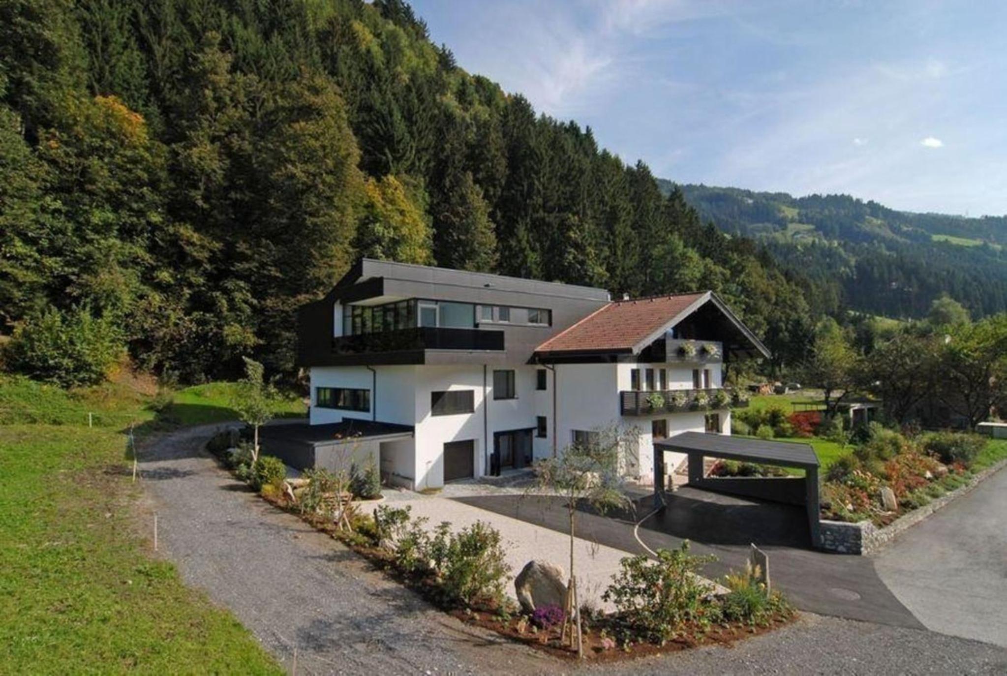 Apartmentwohnung mit Balkon für sechs Personen