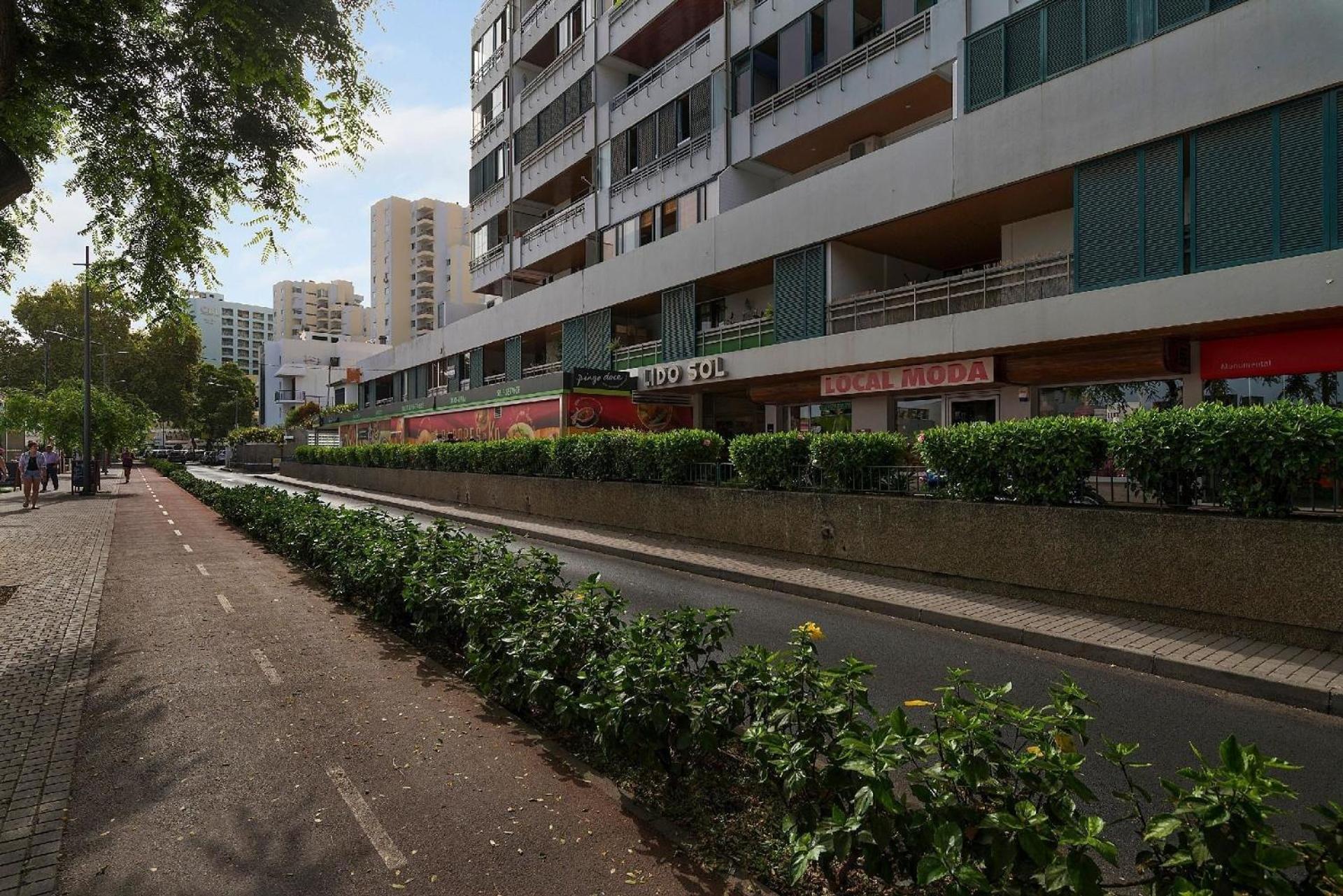 Wohnung Mit Balkon Und Aussicht In São Martinho view 3