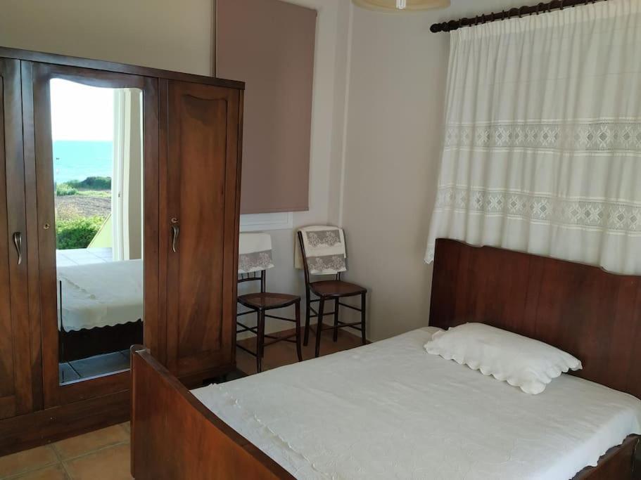 Villa in Skafidia overlooking the Ionian Sea view 5