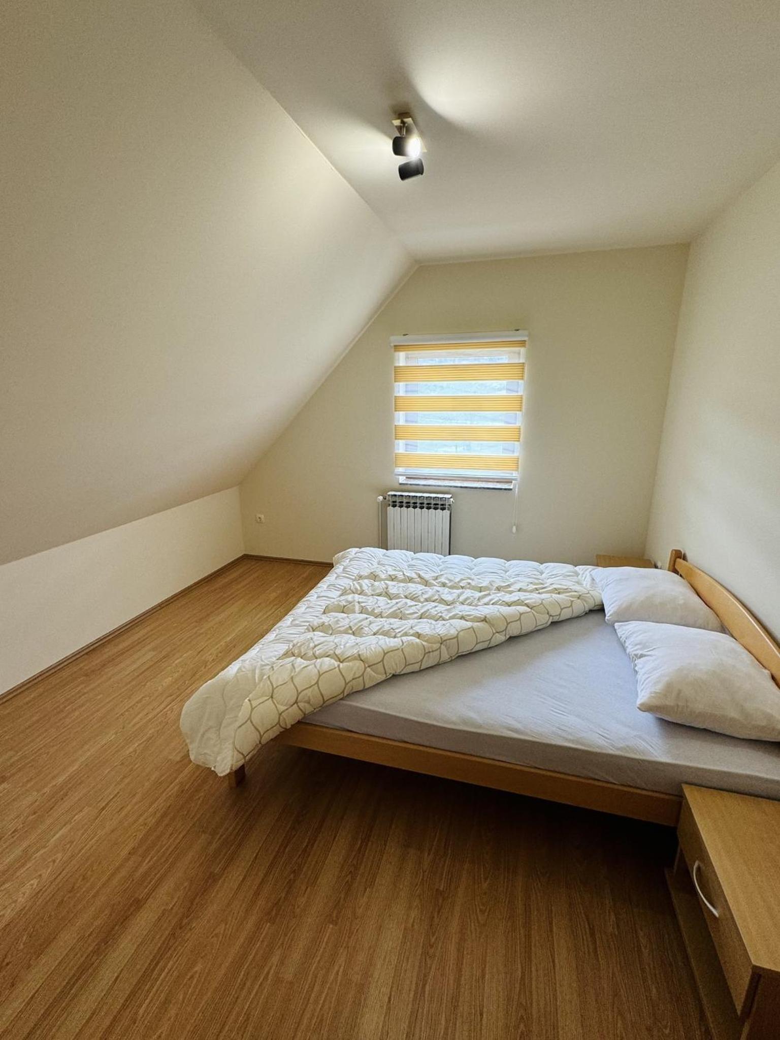Tribistovo Holiday House