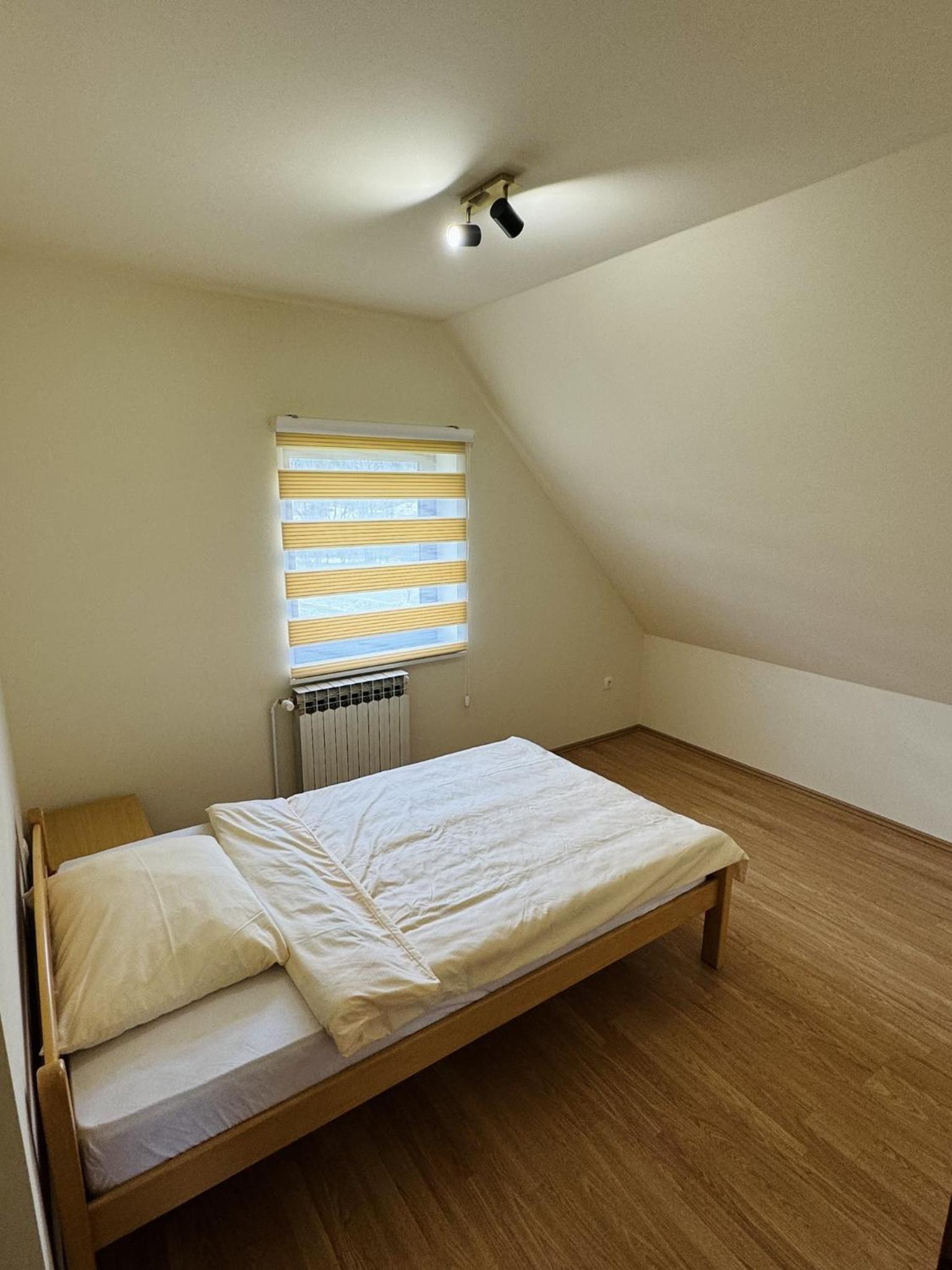 Tribistovo Holiday House