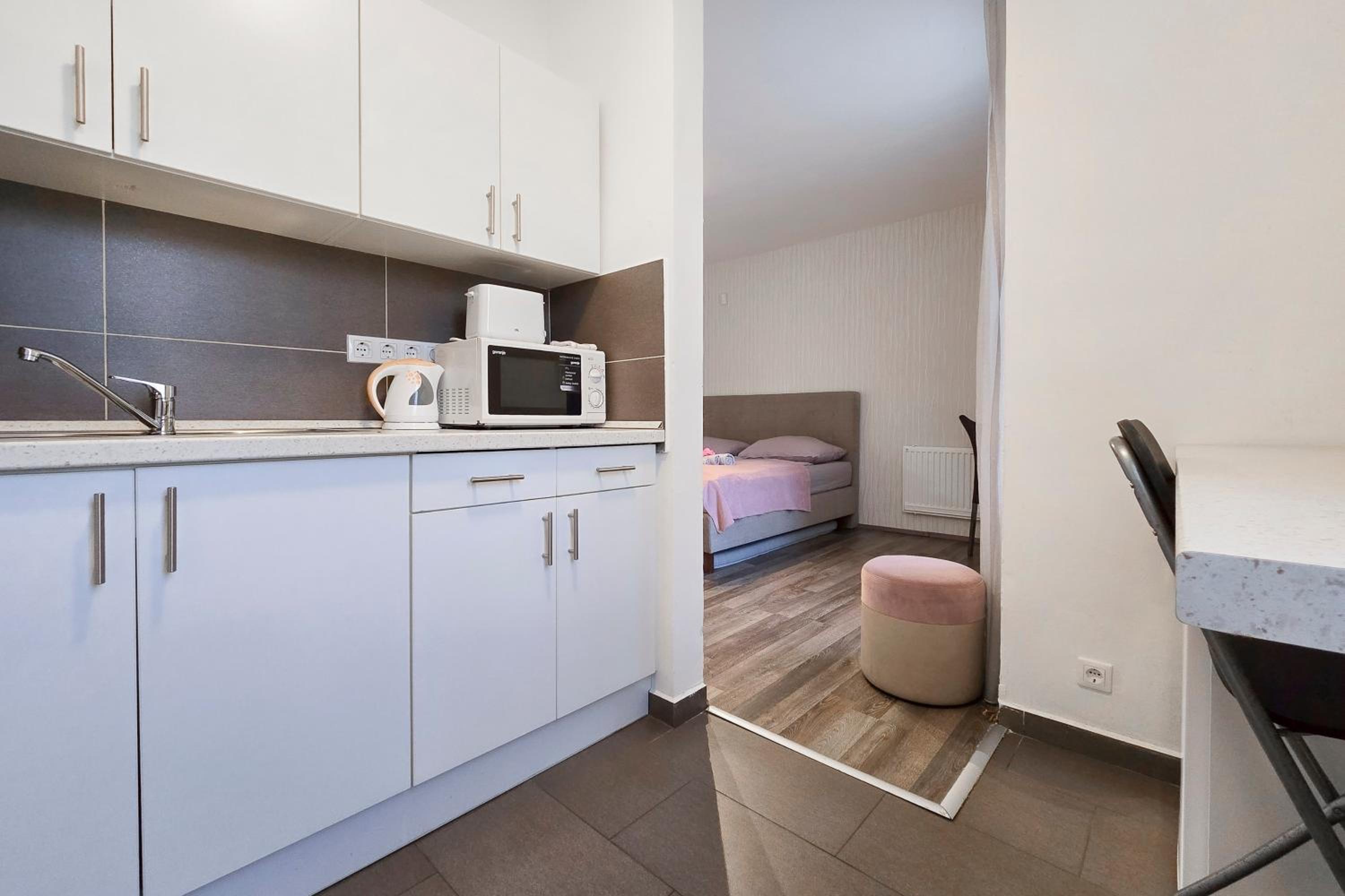 Medencepart Apartman