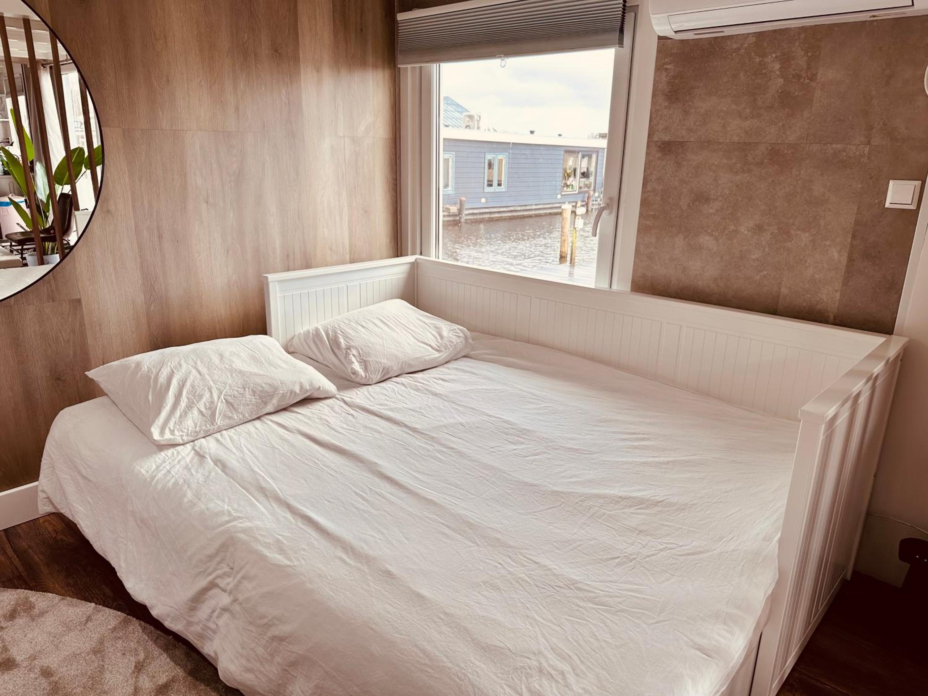 Amsterdam Boathouse view 5