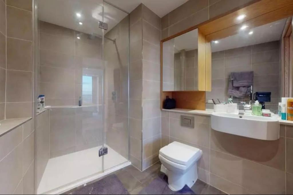Luxurious Canary Wharf Aptartment - Outstanding City View!