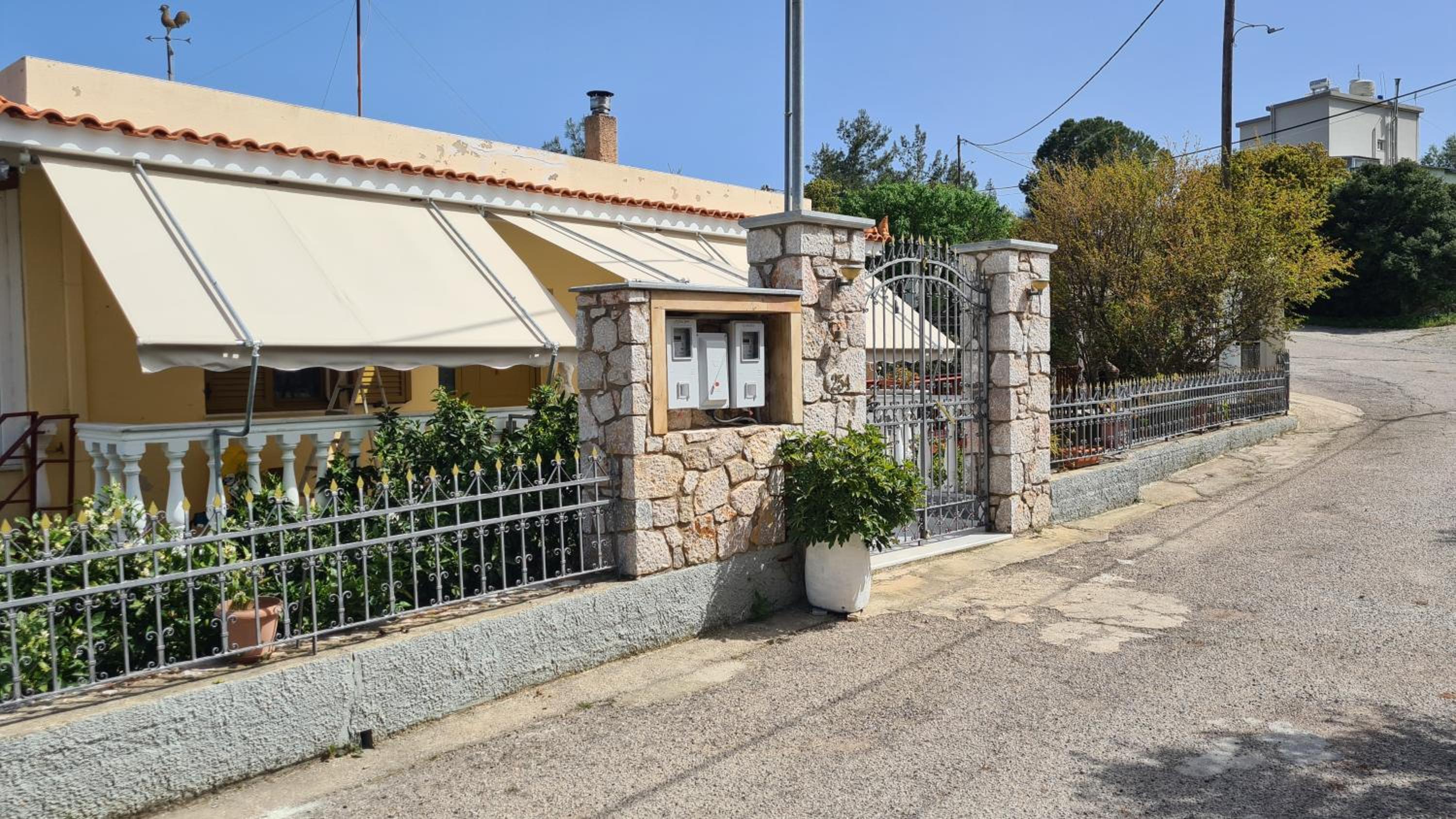 Stratigato Garden Getaway near Chios Town