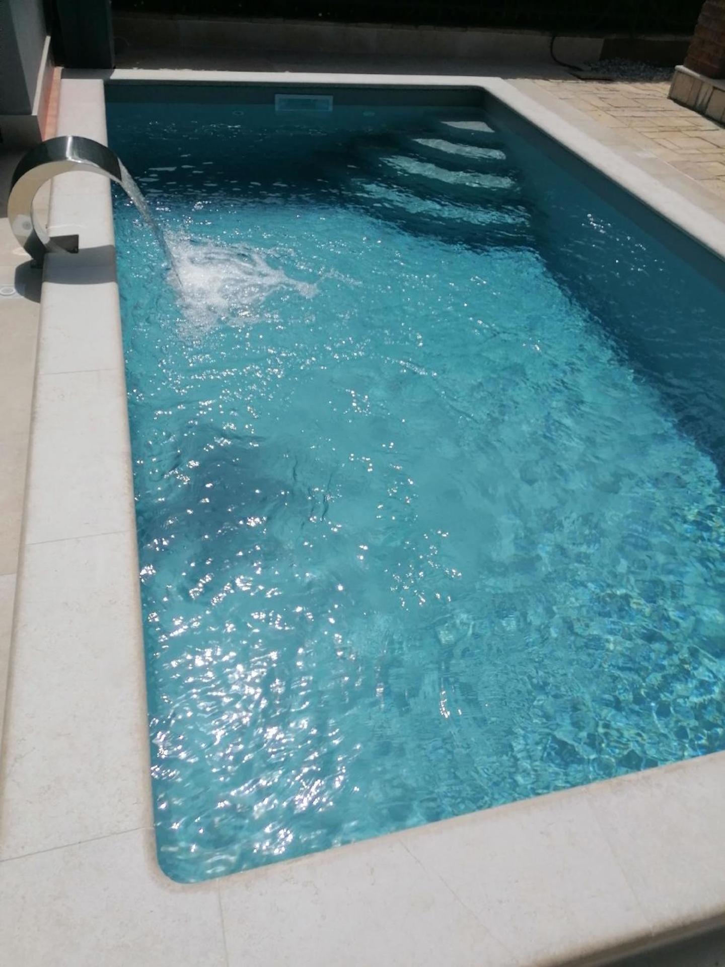Ferienhaus Villa Nika Mit Privatem Außenwhirlpool