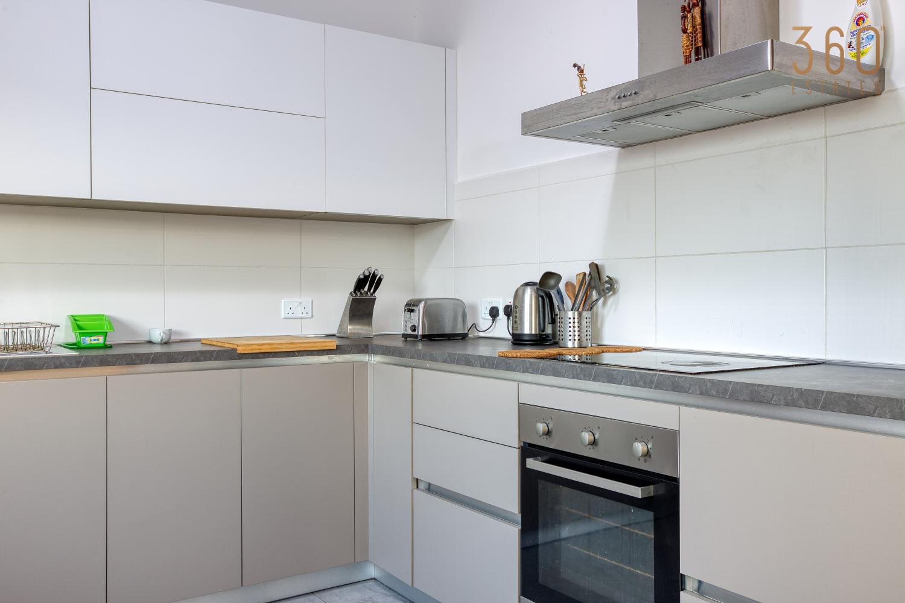 Stylish & Cosy 2BR Apt in the Heart of St' Julians by 360 Estates photo 4
