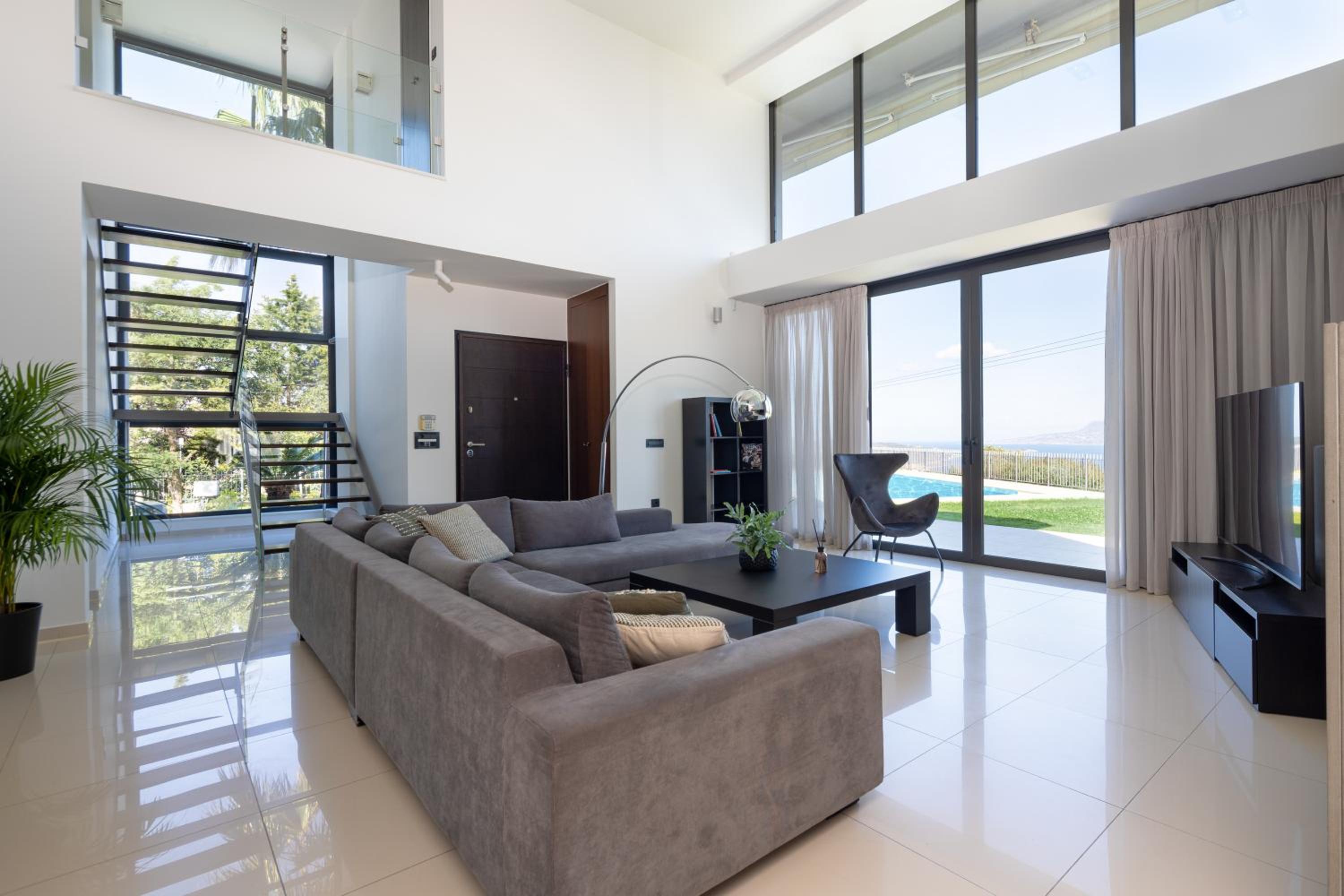 SeaSilia Luxury Villa