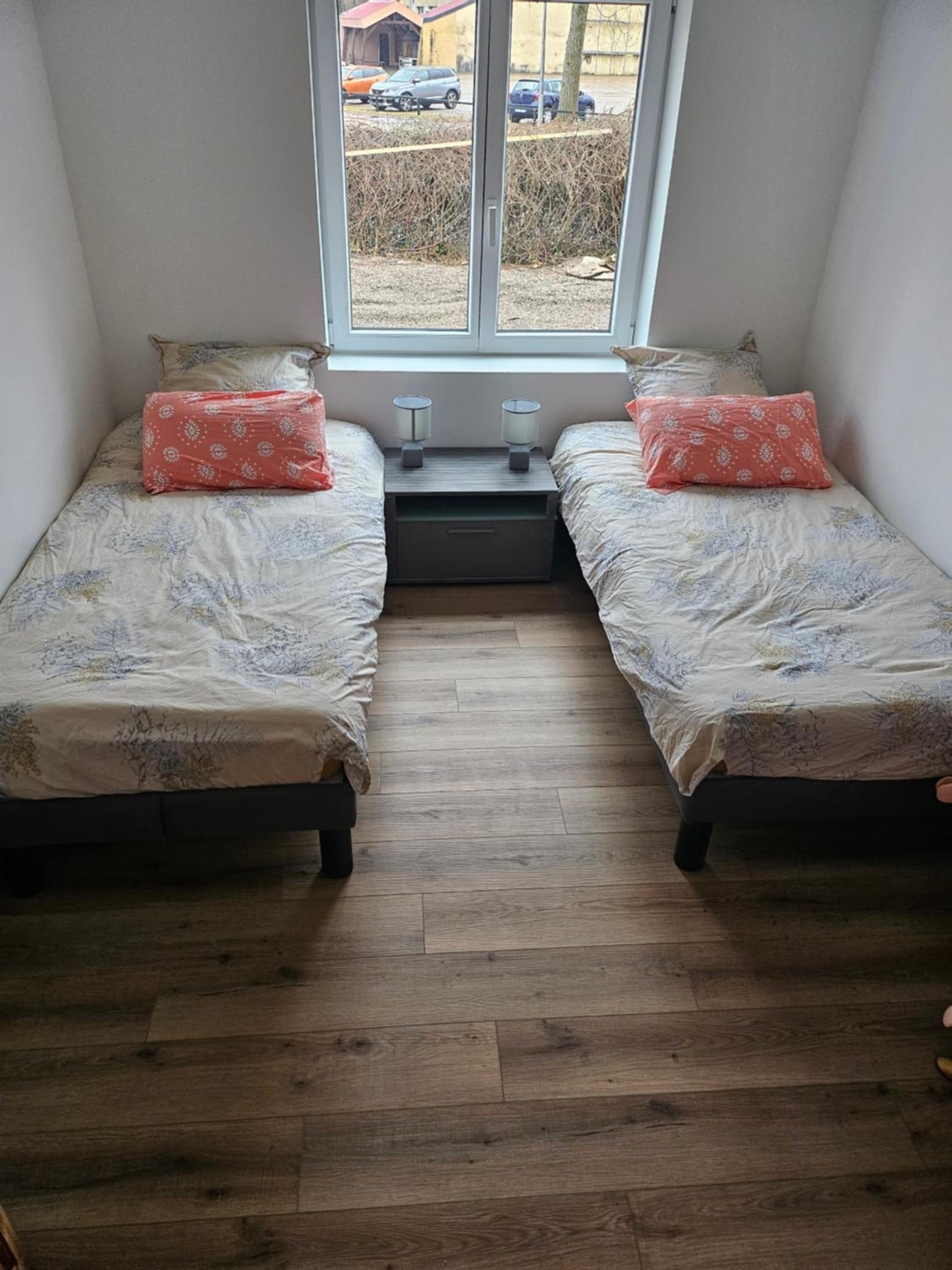 LES DEUX M & KG