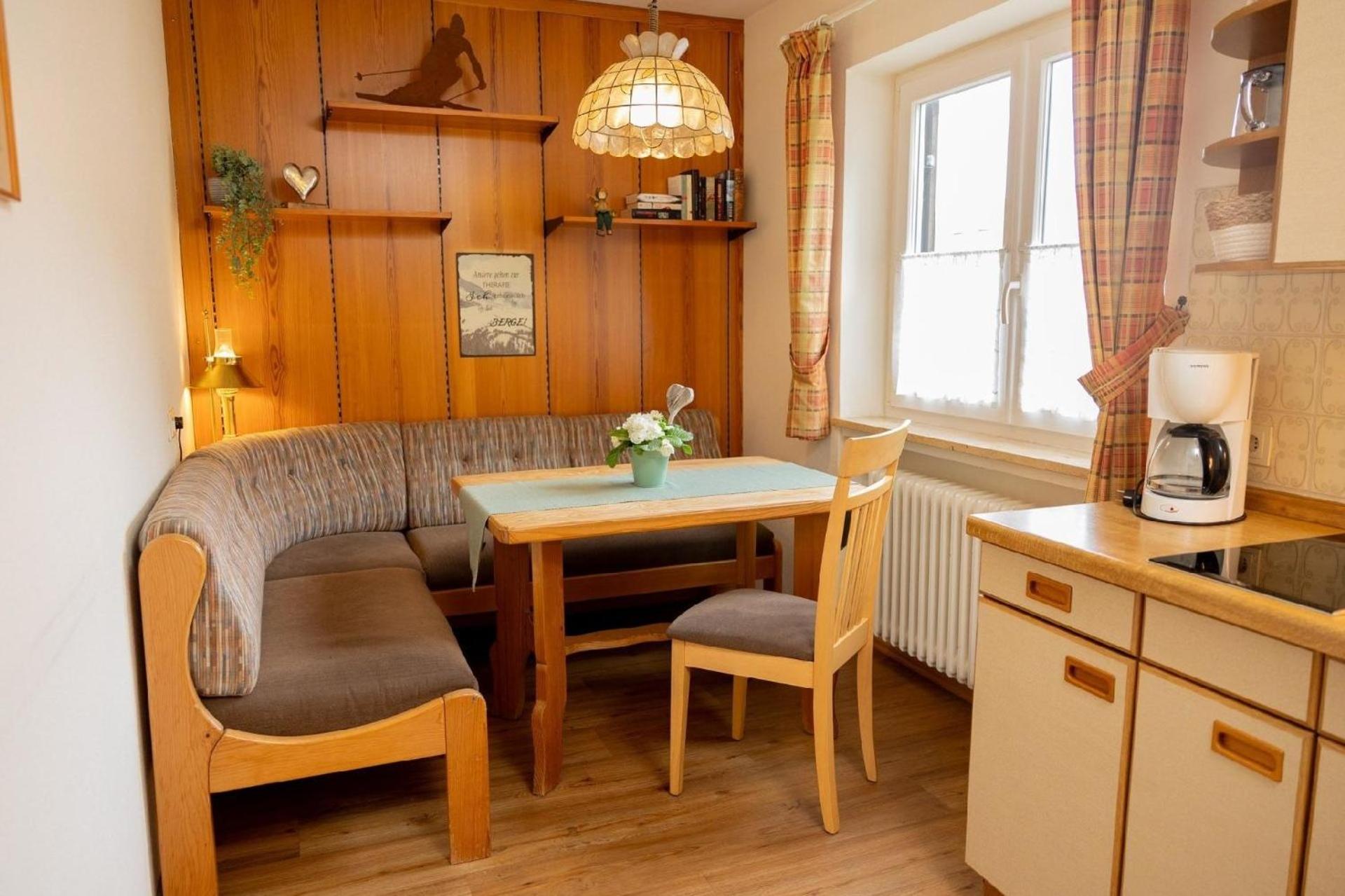 Ferienwohnung Rosenwirth en Mittenwald — kitchen