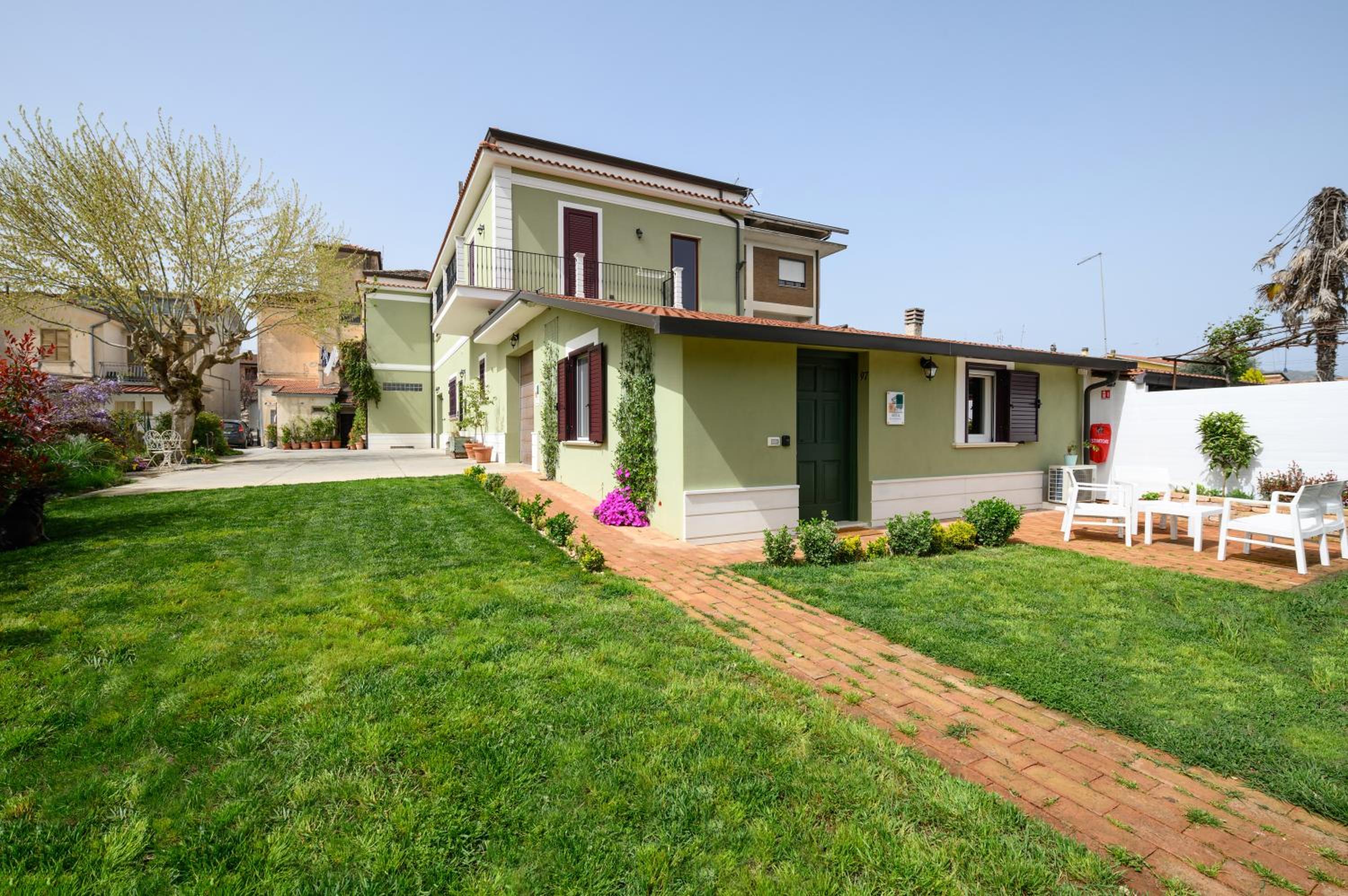 ARYA Bed and Breakfast view 5