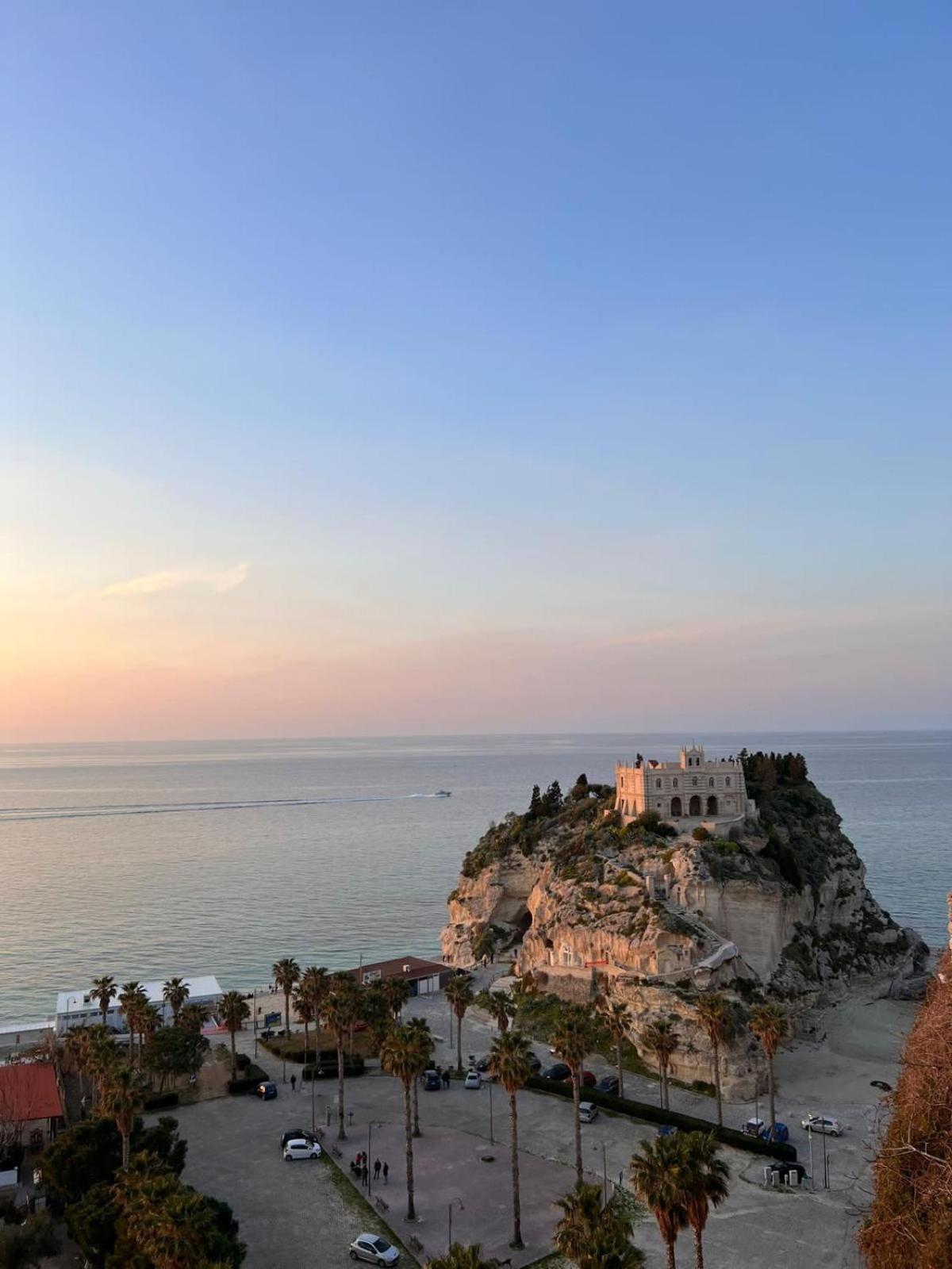 Casa Numea - free parking photo 1