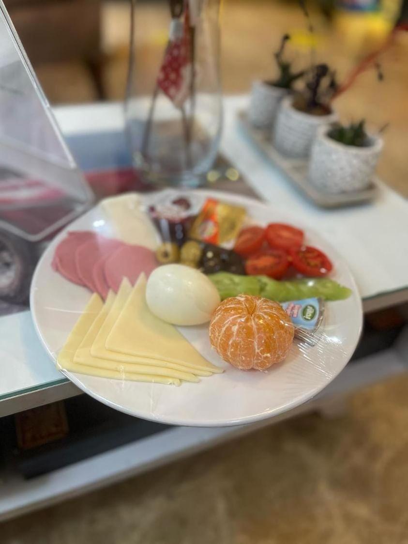 Taksim Nacre 360 Suit - Image 137