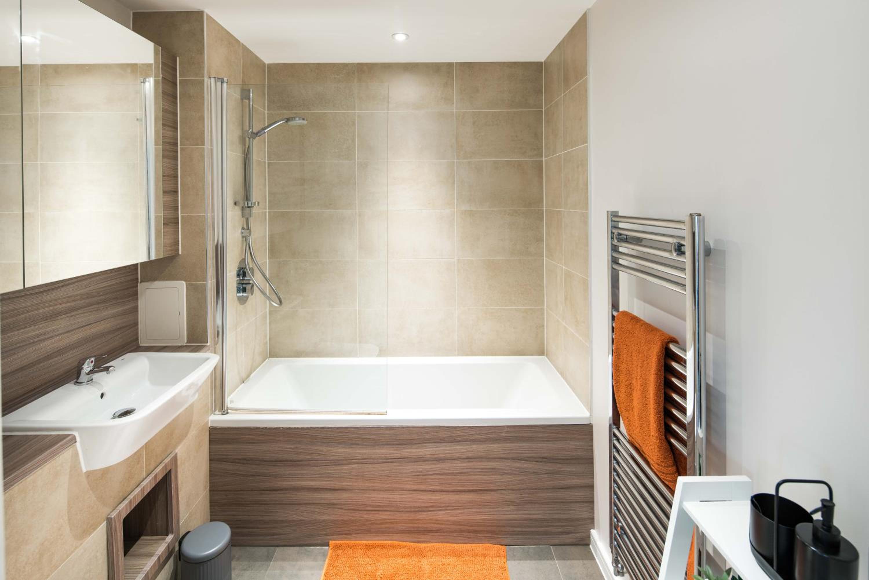Canning town -2 bed Luxury Apartment