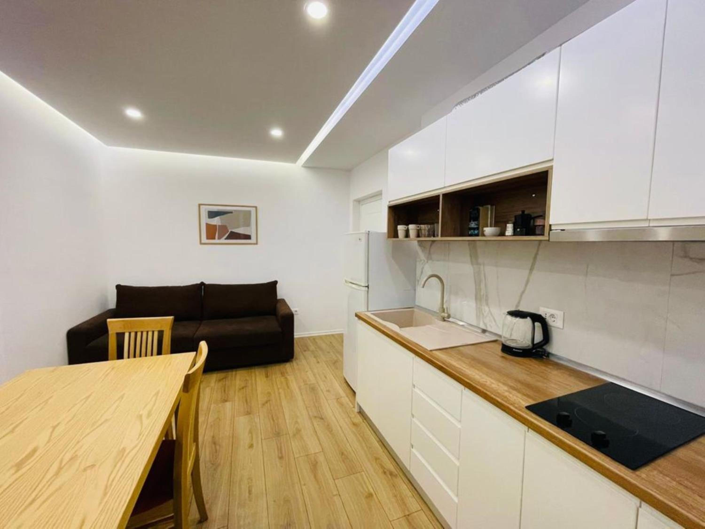 SELA RENT- City Rooms and Studio Apartments