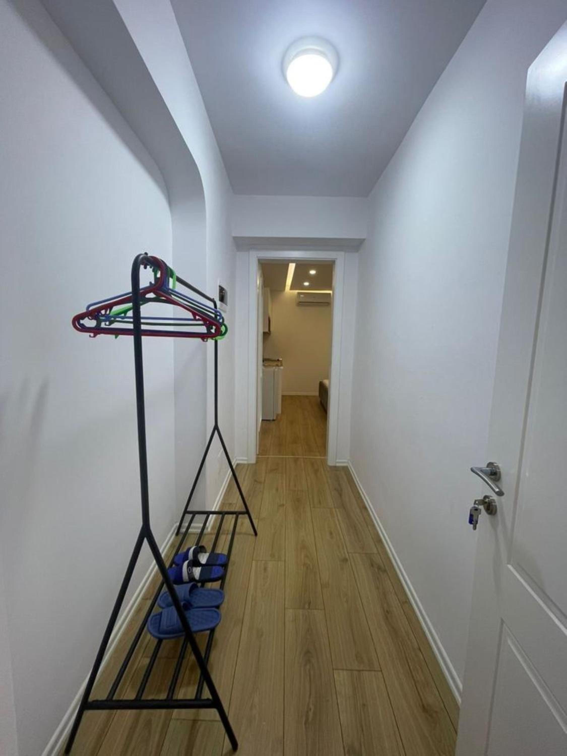 SELA RENT- City Rooms and Studio Apartments