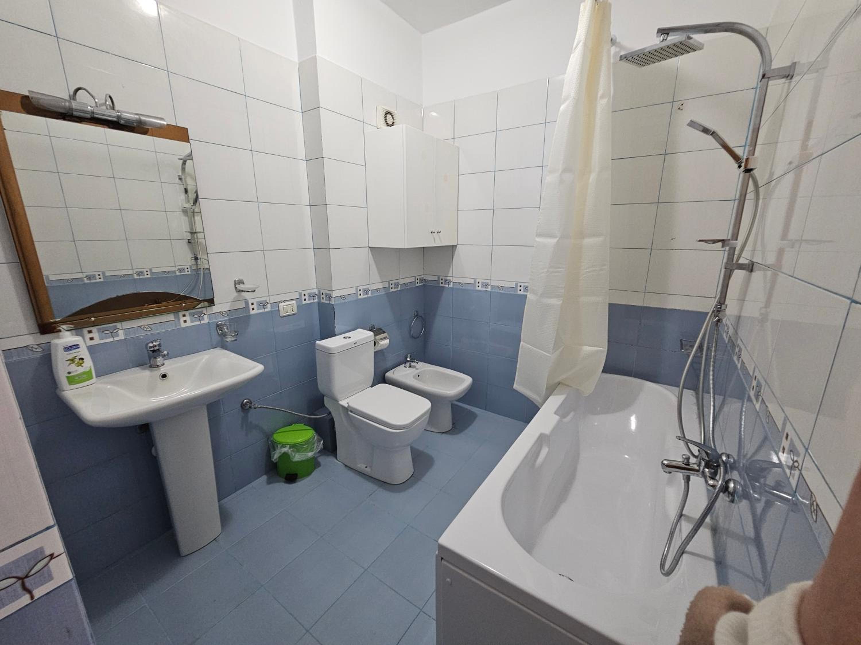 Xplore Xpress • Center Apartment
