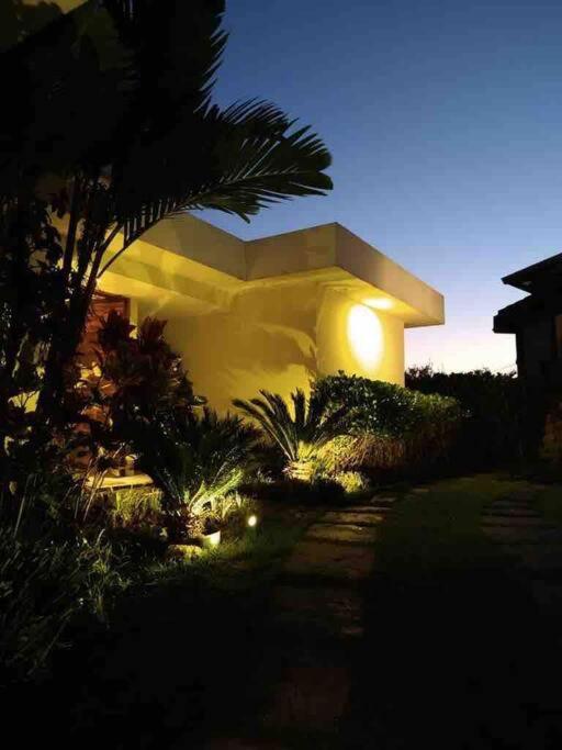 Casa com vista espetacular e piscina em Angra