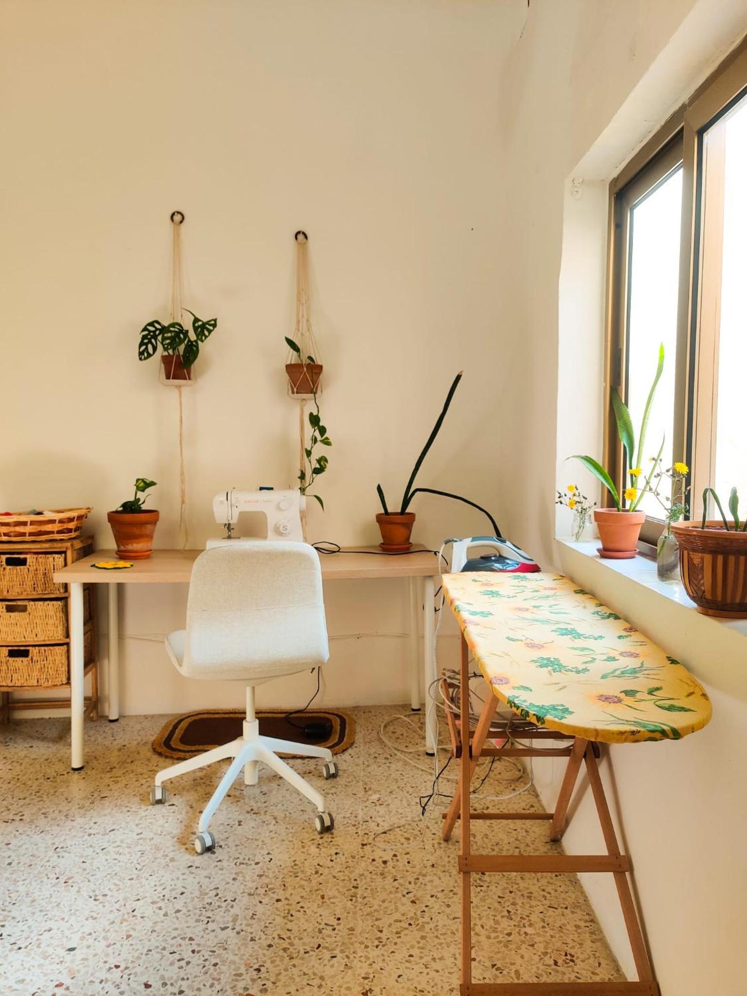 Cute Townhouse in Maltese Village Close To St Peters Pool